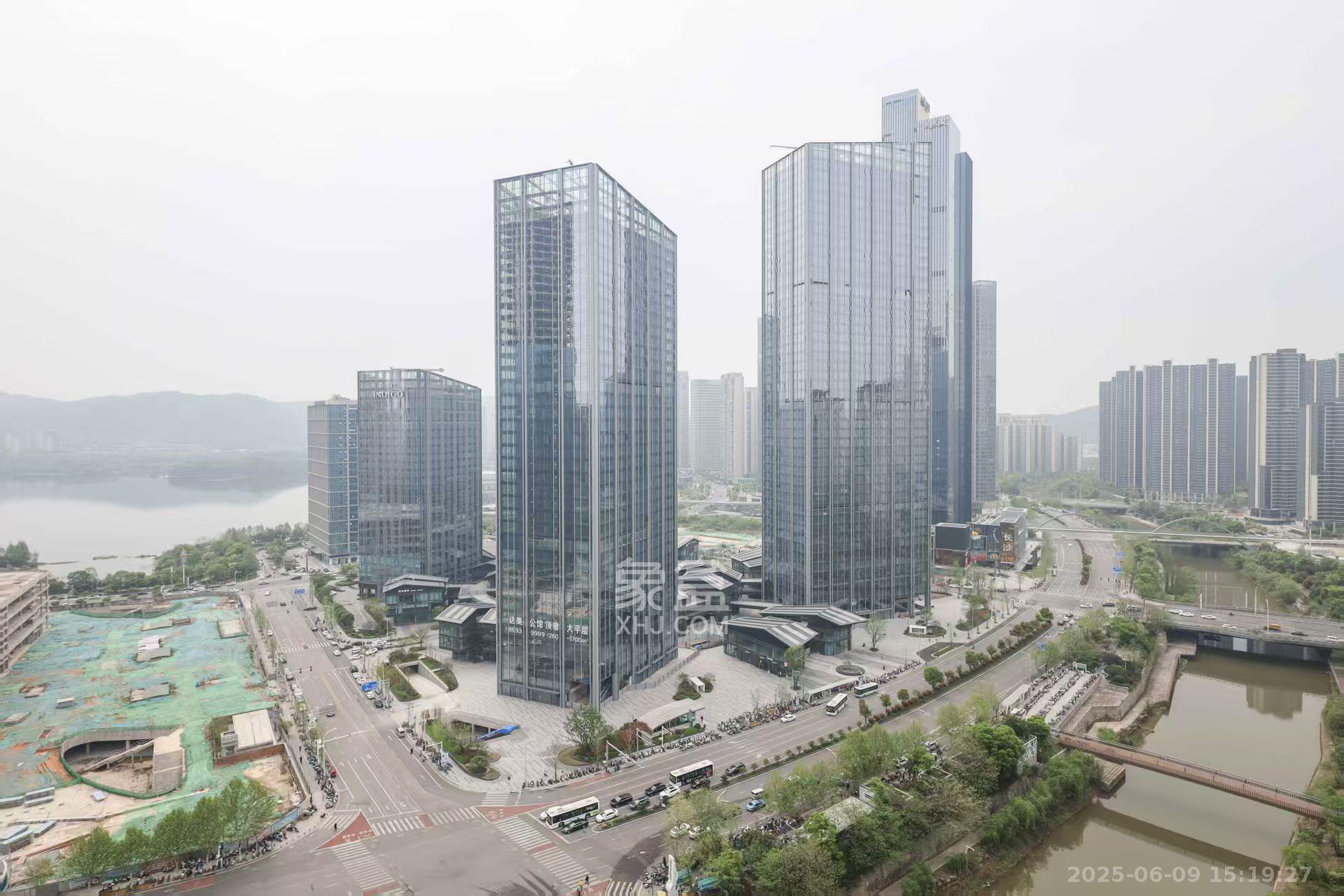 中国铁建梅溪青秀二期  3室2厅2卫   2600.00元/月室内图