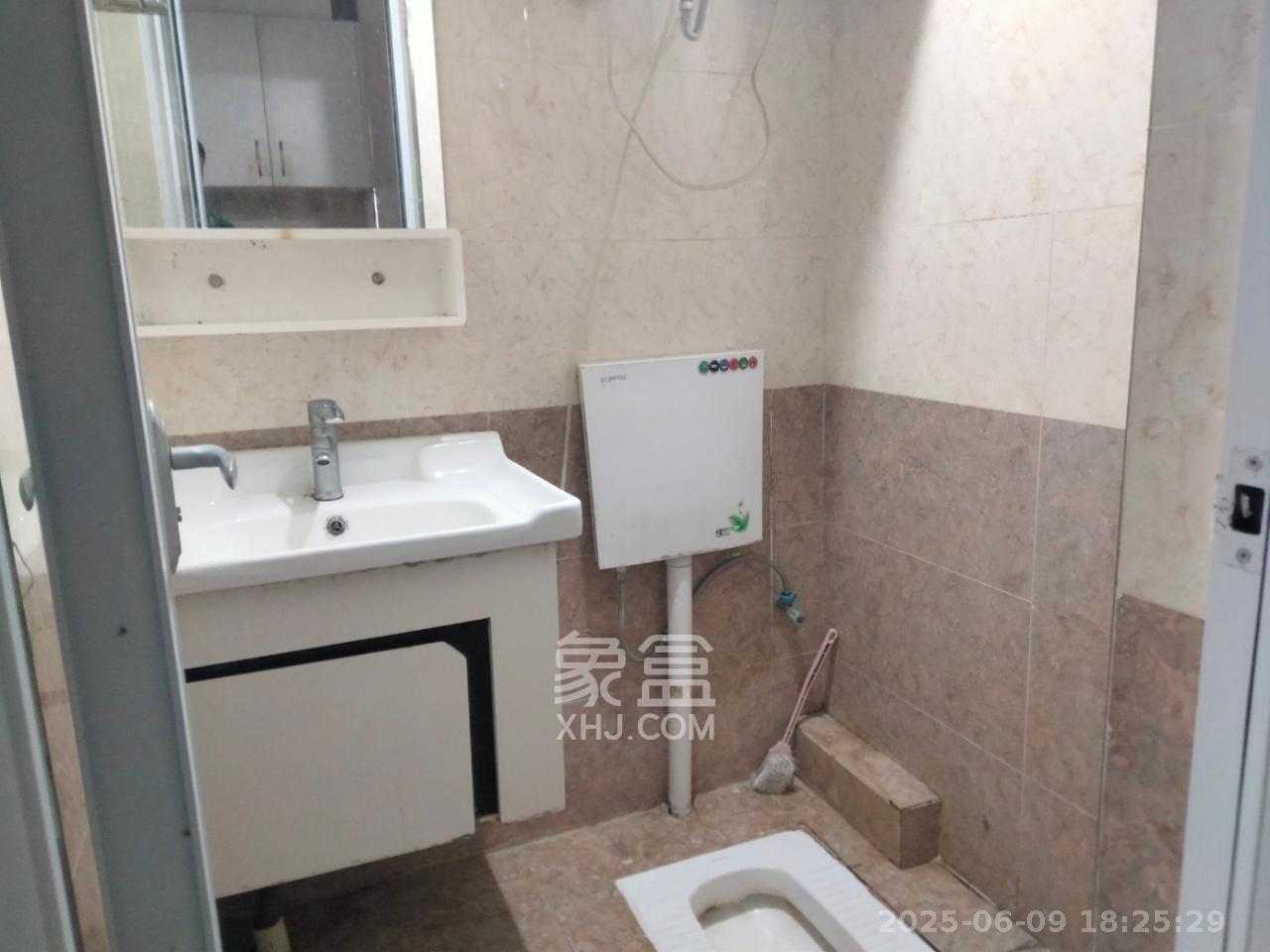 中建芙蓉嘉苑 1室1厅1卫 1100.0元/月 中建芙蓉嘉苑 1室1厅1卫 1100.0元/月室内图