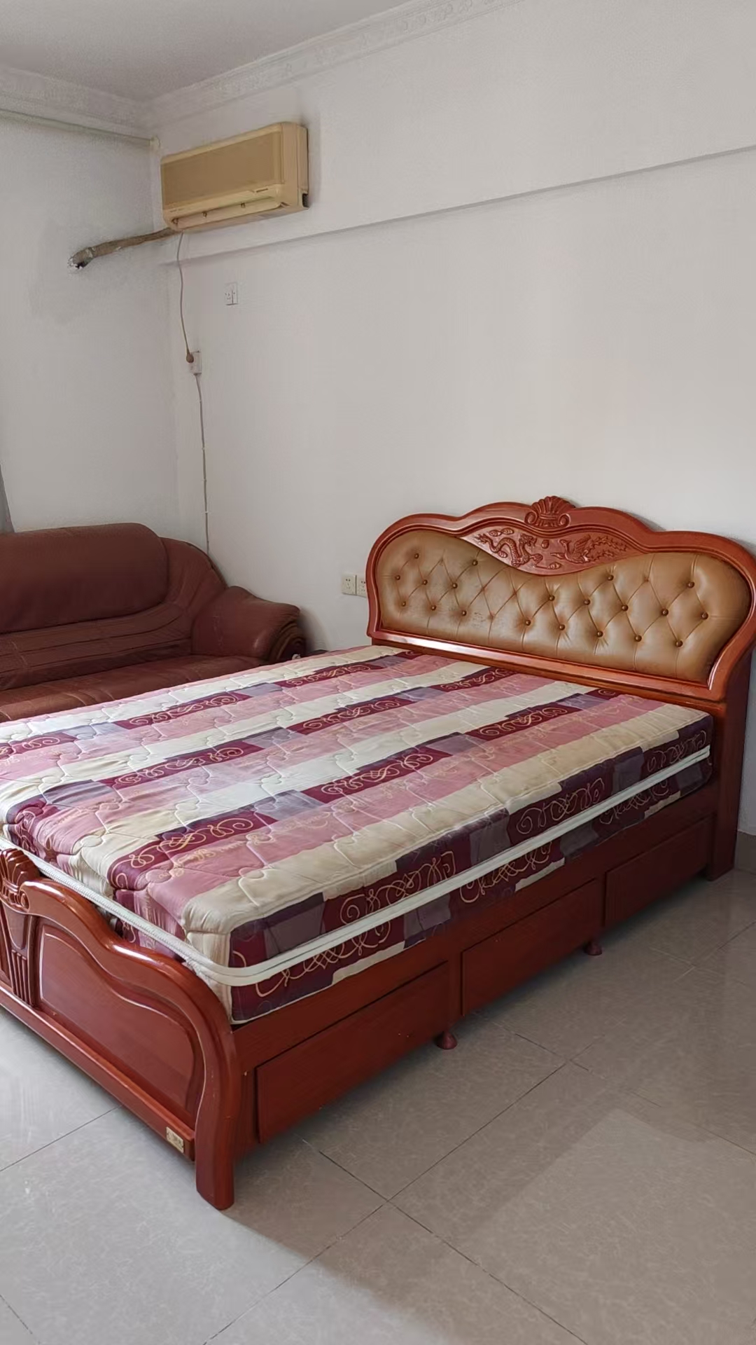 国华公寓 3室2厅2卫 3800.0元/月 国华公寓 3室2厅2卫 3800.0元/月户型图