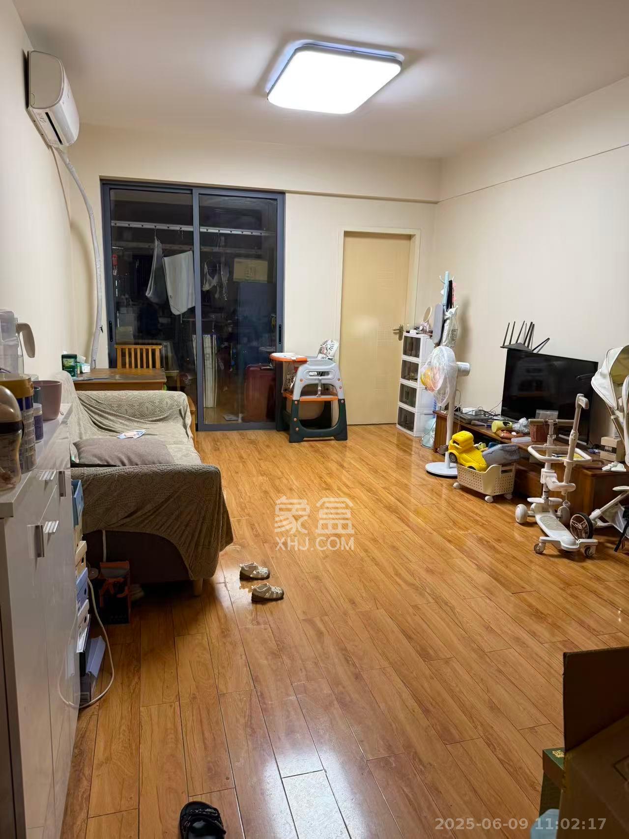 湘域中央 2室1厅1卫 3500.0元/月 湘域中央 2室1厅1卫 3500.0元/月室内图