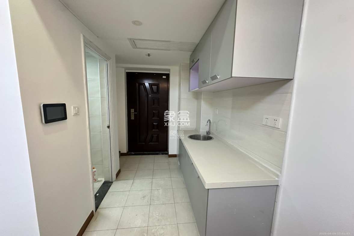 保利国际广场 1室1厅1卫 6000.0元/月 保利国际广场 1室1厅1卫 6000.0元/月室内图