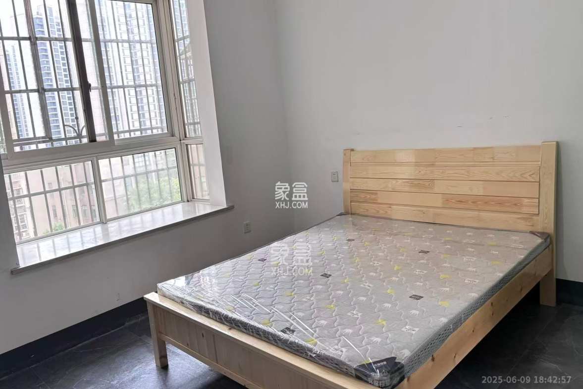 黎郡新宇熙春园 3室2厅1卫 2400.0元/月 黎郡新宇熙春园 3室2厅1卫 2400.0元/月室内图