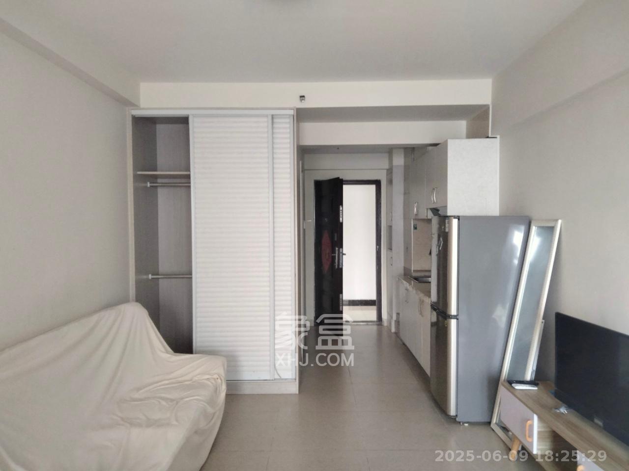 中建芙蓉嘉苑 1室1厅1卫 1100.0元/月 中建芙蓉嘉苑 1室1厅1卫 1100.0元/月室内图