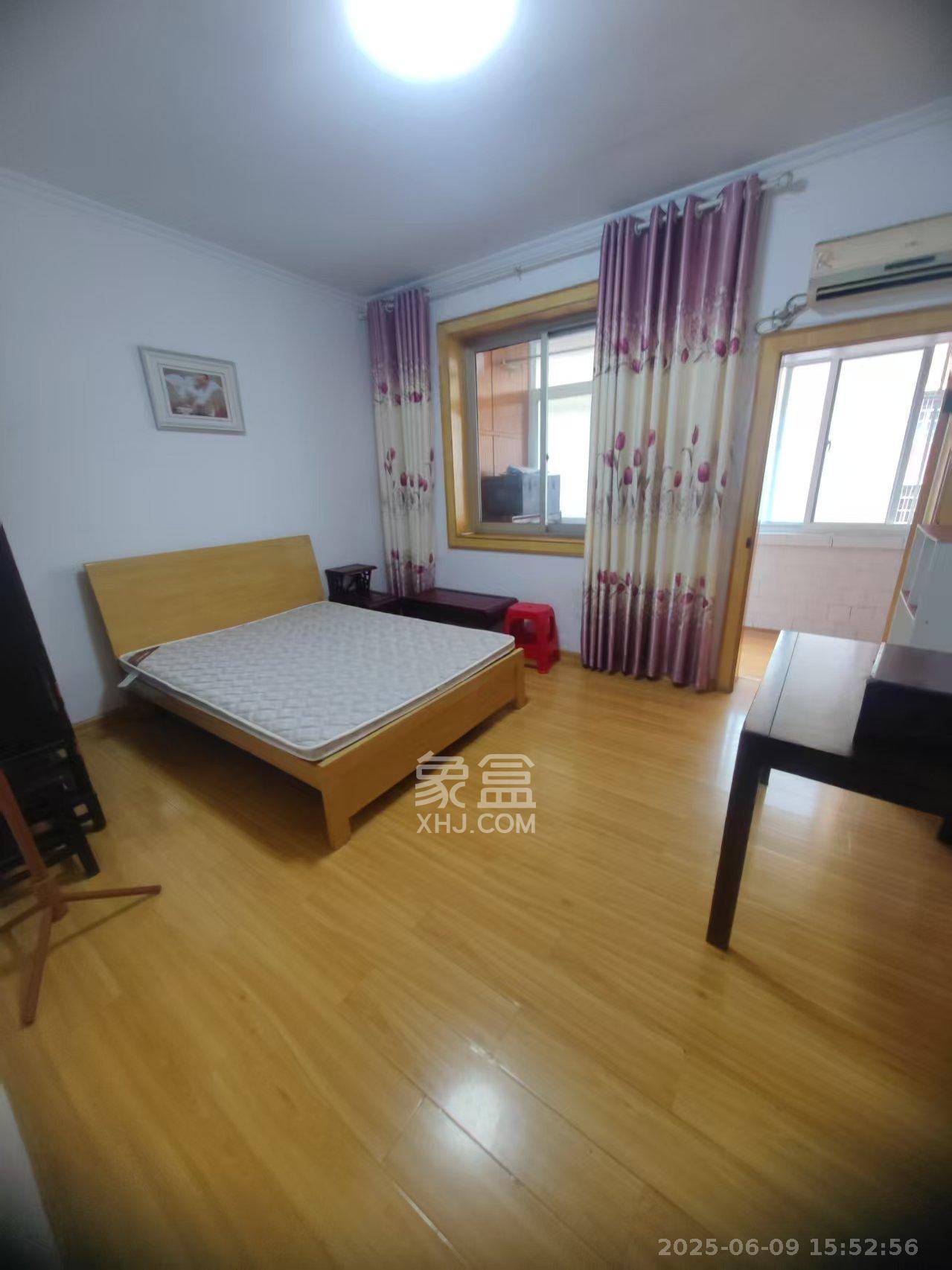 下工商银行宿舍  2室1厅1卫    1900.0元/月 下工商银行宿舍  2室1厅1卫    1900.0元/月室内图