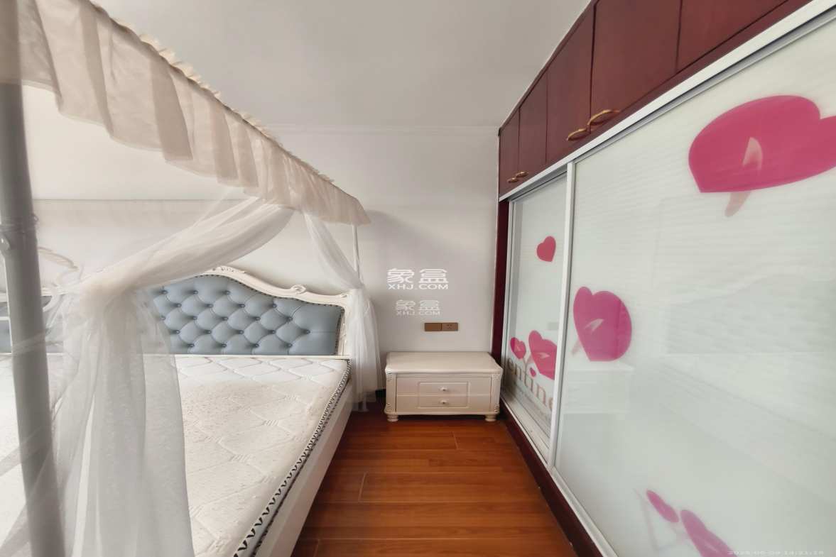 长房时代城 2室2厅1卫 2800.0元/月 长房时代城 2室2厅1卫 2800.0元/月室内图