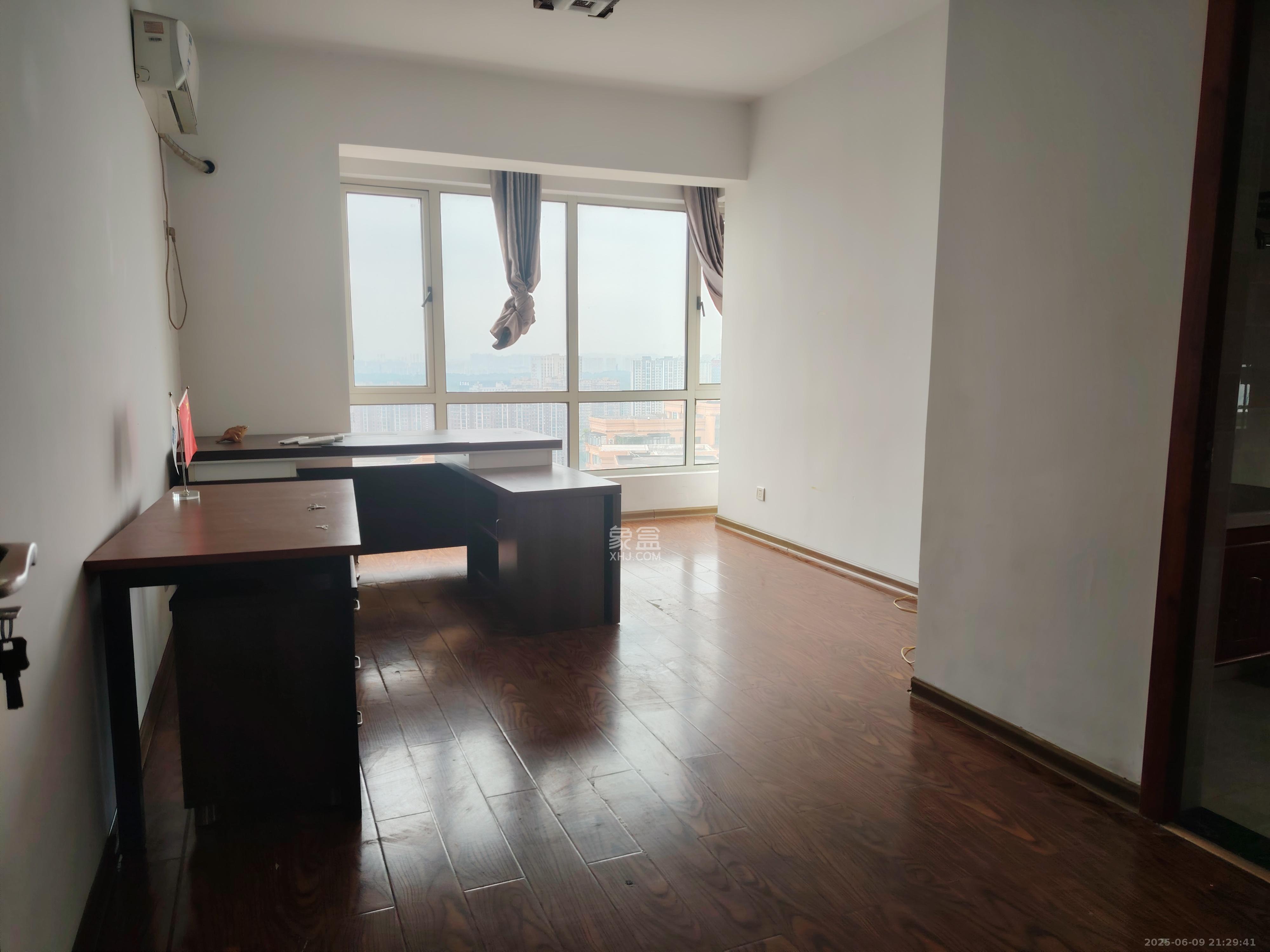 五矿万境水岸二期（五矿万境水岸和苑）  3室2厅2卫    2680.0元/月室内图