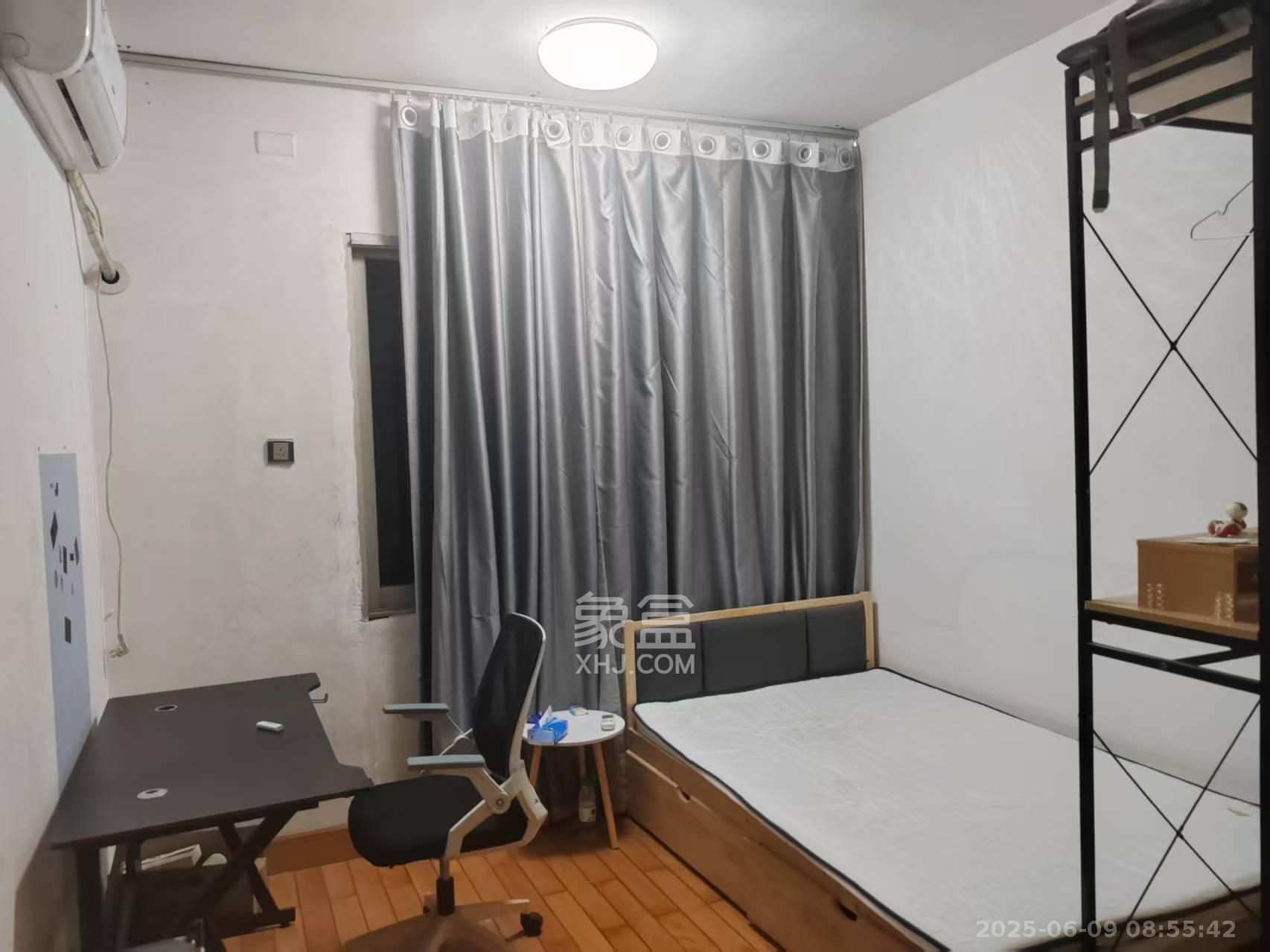 交通技校宿舍 3室1厅1卫 2600.0元/月 交通技校宿舍 3室1厅1卫 2600.0元/月室内图