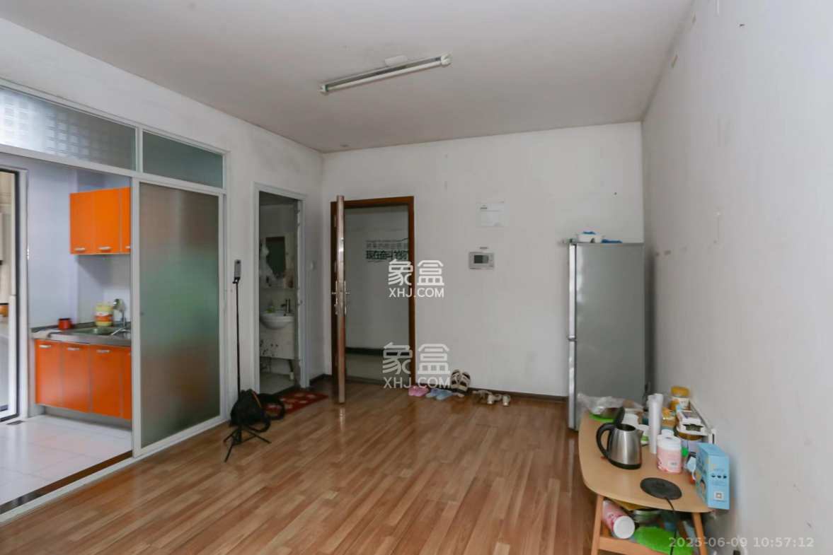 长房时代城 2室2厅1卫 2500.0元/月 长房时代城 2室2厅1卫 2500.0元/月室内图