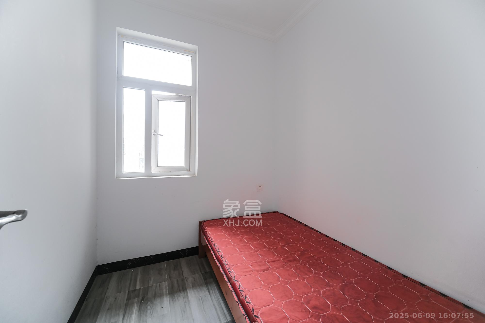 和悦城(蟠龙景苑) 3室2厅1卫 50.2万 和悦城(蟠龙景苑) 3室2厅1卫 50.2万卧室