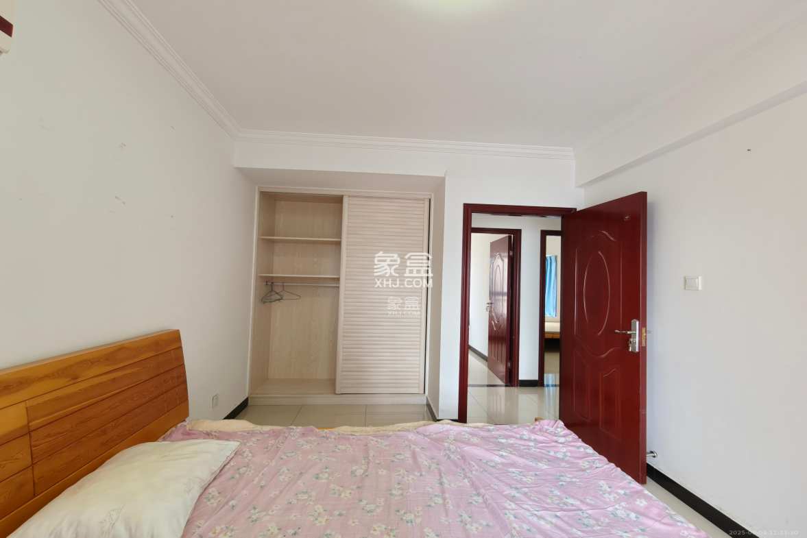 曙光领峰(曙光家园)  3室1厅1卫    2900.0元/月 曙光领峰(曙光家园)  3室1厅1卫    2900.0元/月室内图