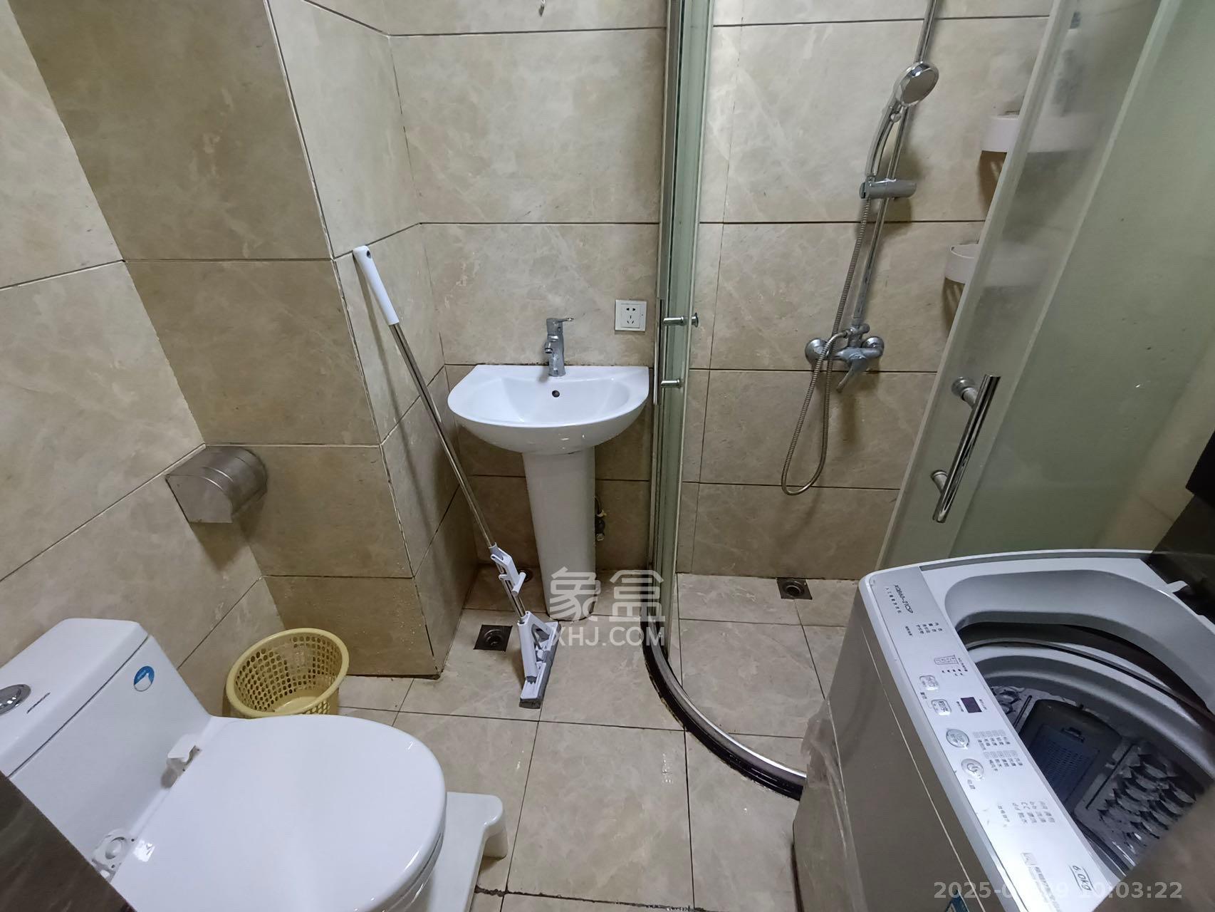 佐佑大厦 1室1厅1卫 950.0元/月 佐佑大厦 1室1厅1卫 950.0元/月室内图