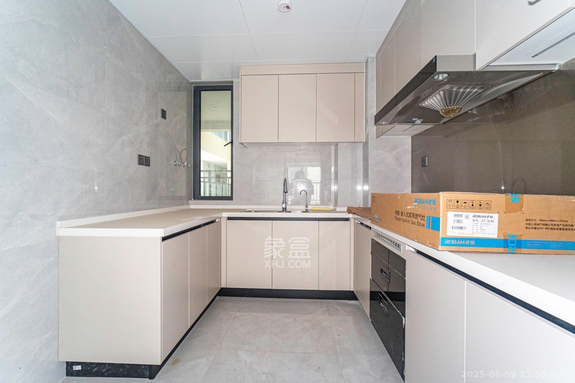 三一云谷 1室0厅0卫 179.8万 三一云谷 1室0厅0卫 179.8万厨房