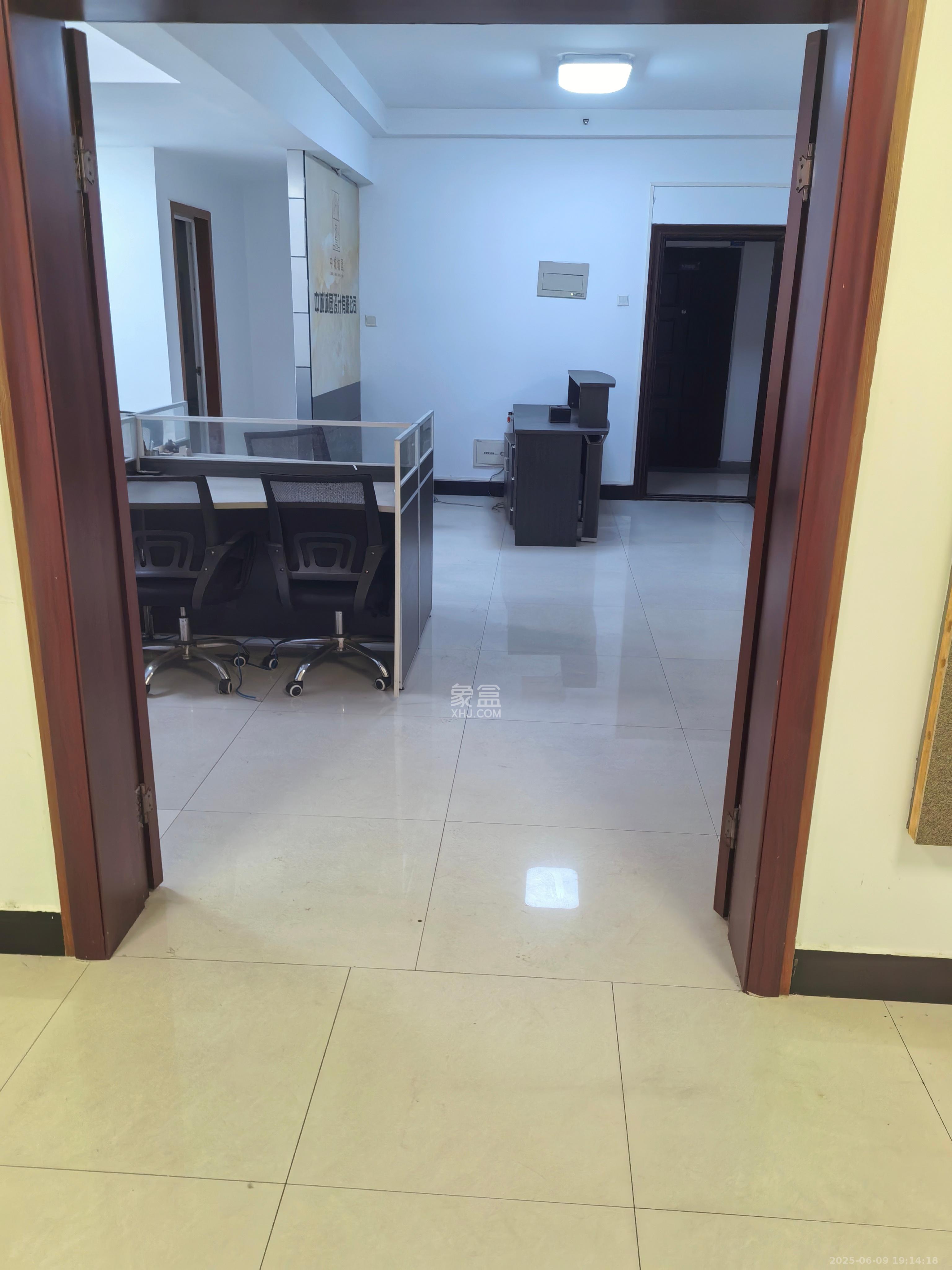 鑫远杰座 1室1厅1卫 4800.0元/月 鑫远杰座 1室1厅1卫 4800.0元/月室内图