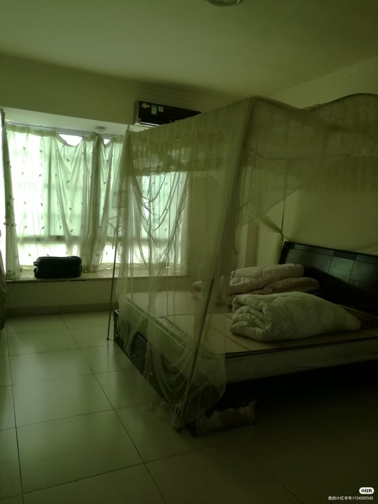 青云公寓 4室2厅2卫 120.0万 青云公寓 4室2厅2卫 120.0万客厅