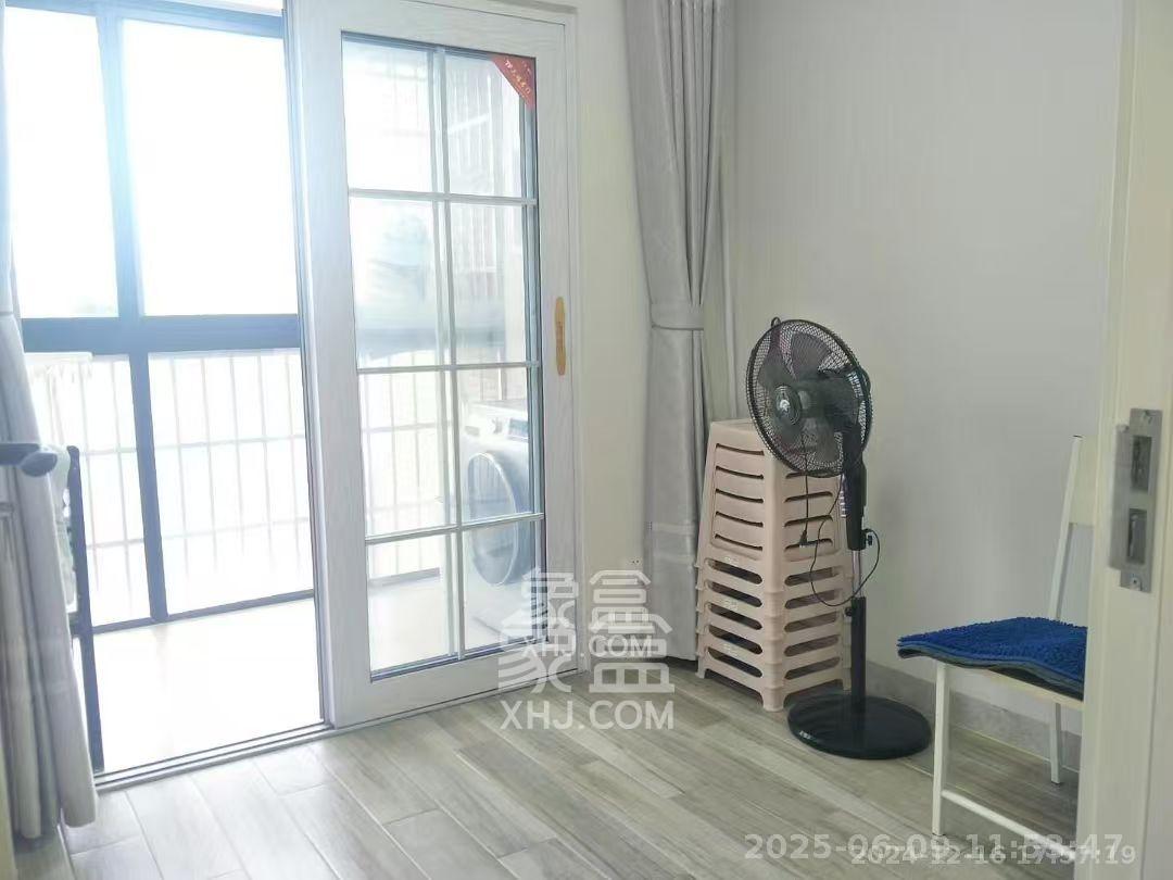 紫御江山  3室2厅1卫   2500.00元/月室内图