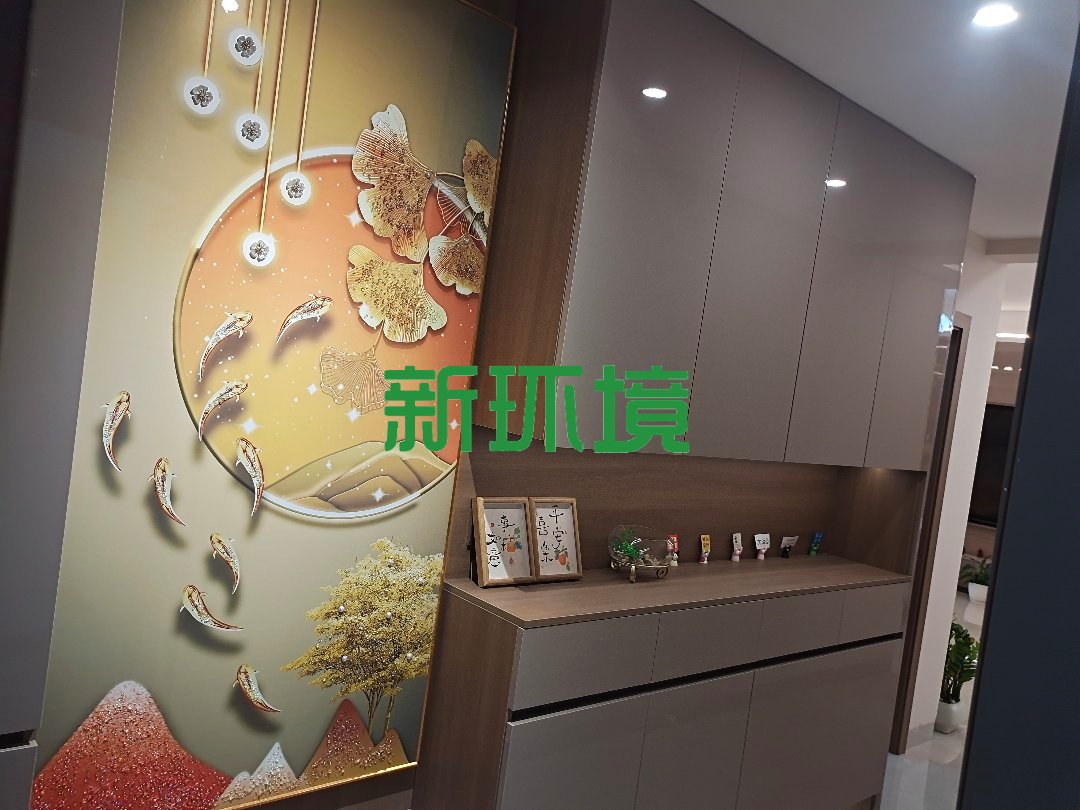 南门口安置小区  4室2厅2卫   125.00万客厅