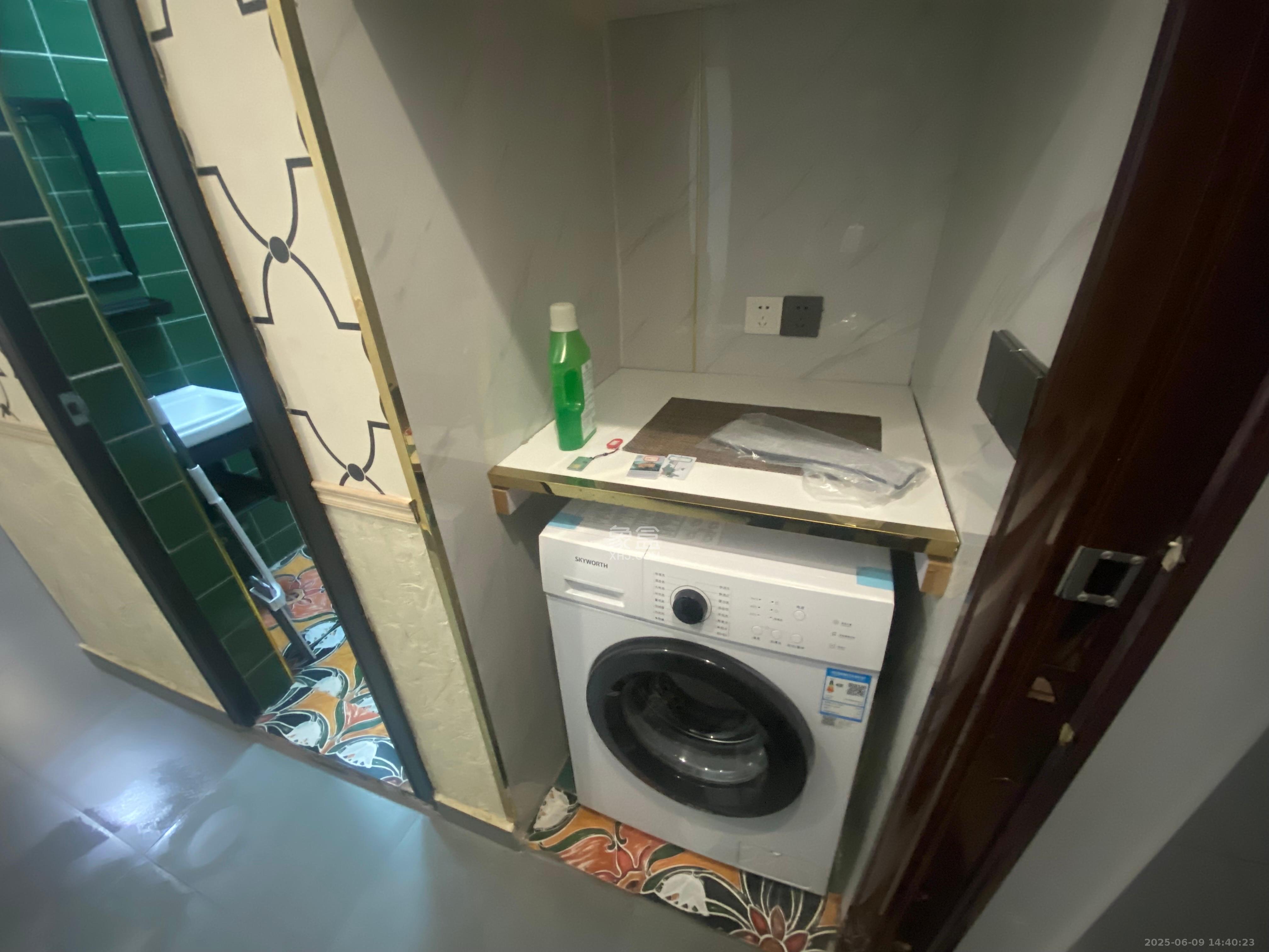 叠彩兰亭 1室1厅1卫 1100.0元/月 叠彩兰亭 1室1厅1卫 1100.0元/月室内图