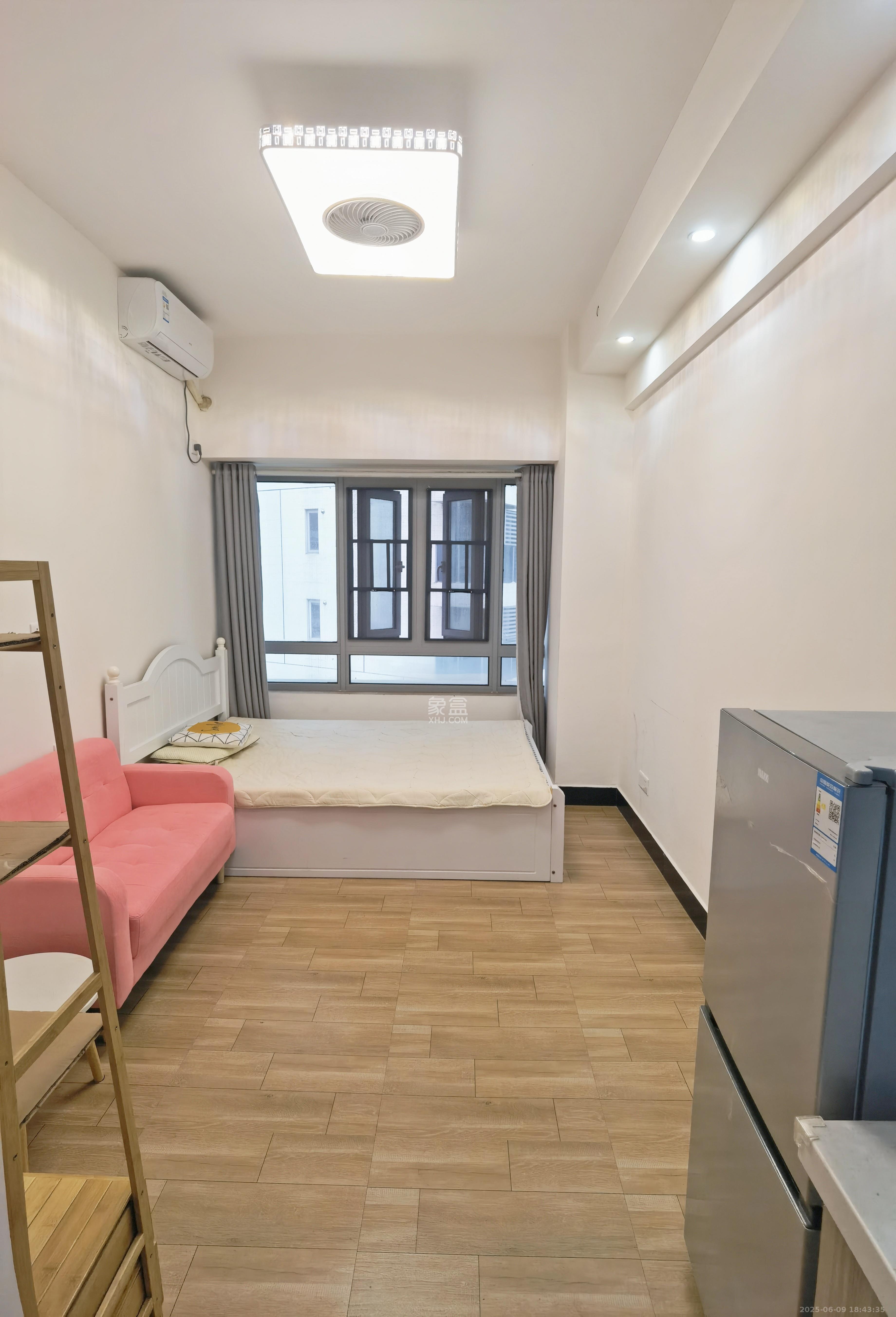 保利天禧EF区  1室0厅1卫    1700.0元/月 保利天禧EF区  1室0厅1卫    1700.0元/月室内图