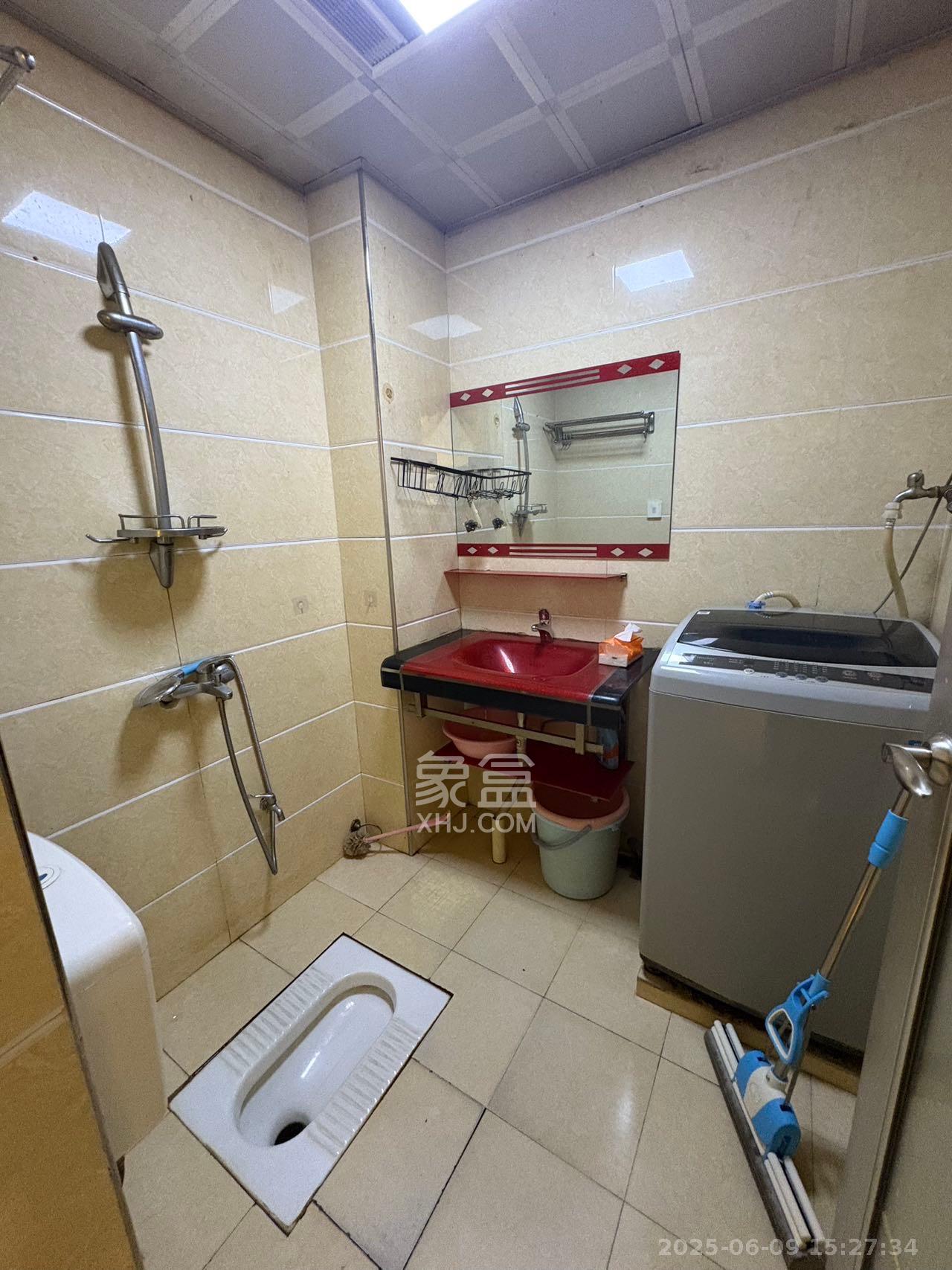 蝴蝶谷  1室1厅1卫   950.00元/月室内图
