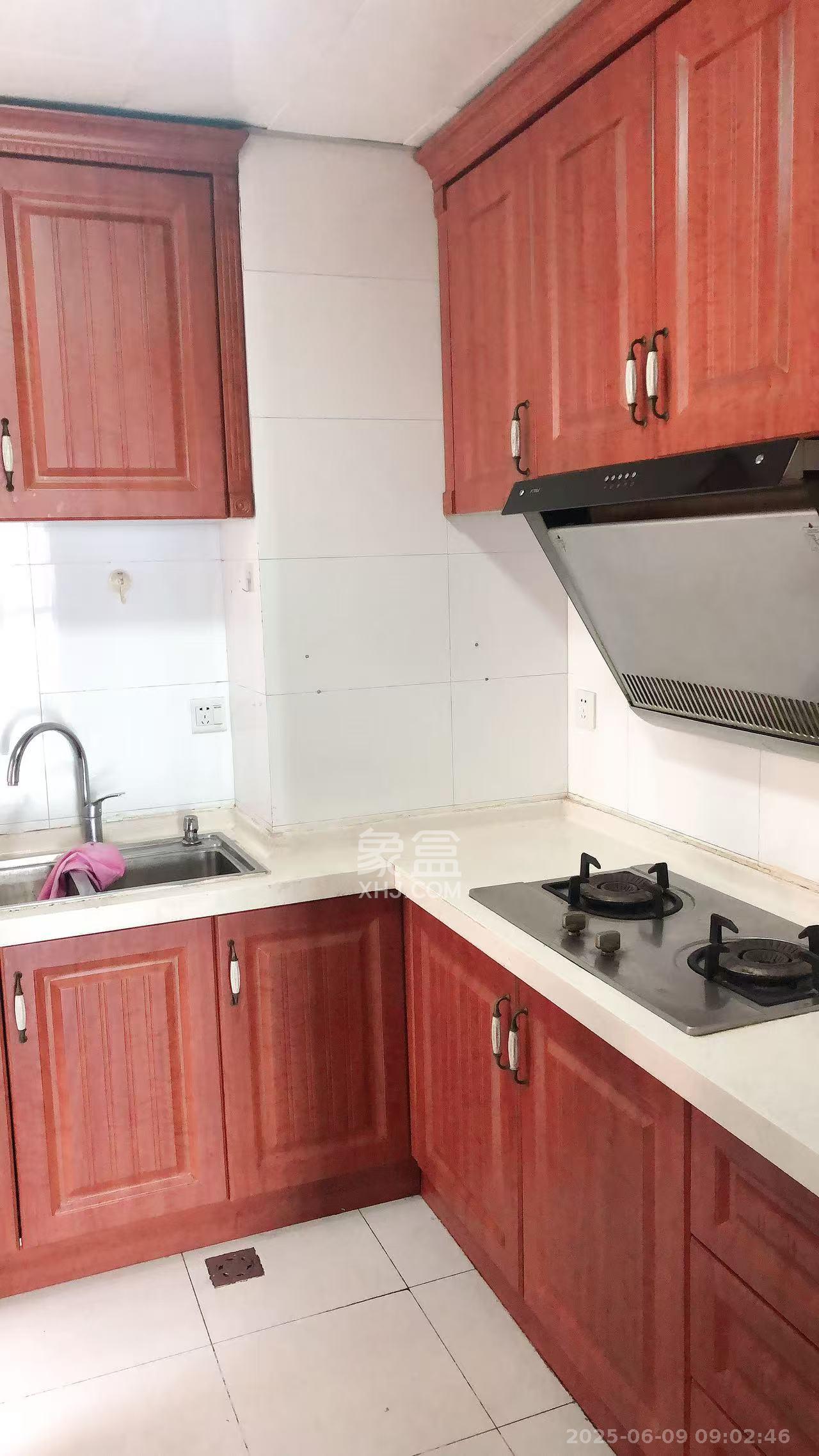 标志浪漫满屋(枫景公寓) 2室1厅1卫 2100.0元/月 标志浪漫满屋(枫景公寓) 2室1厅1卫 2100.0元/月室内图