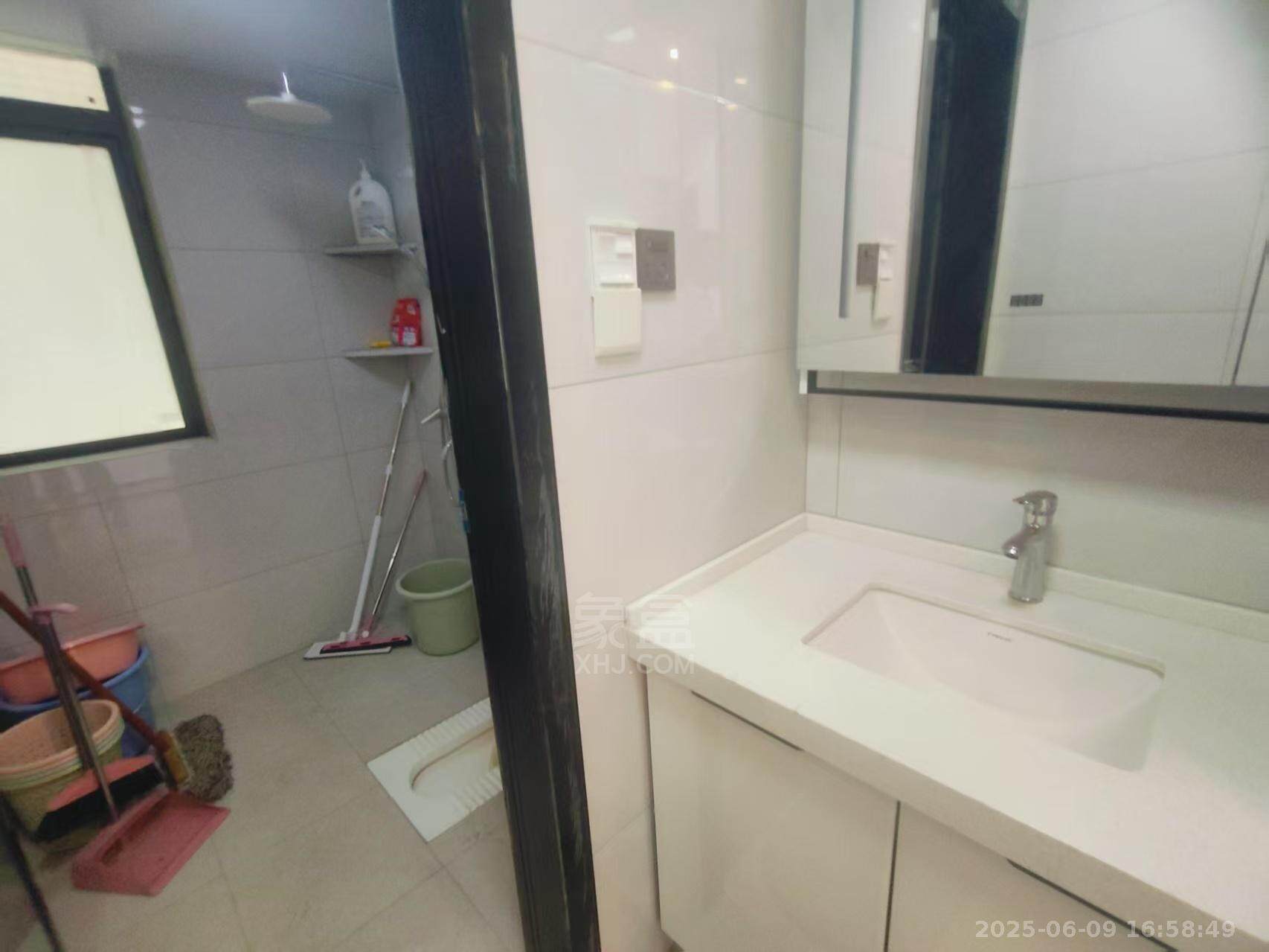 亿都新天地  3室2厅2卫    2000.0元/月 亿都新天地  3室2厅2卫    2000.0元/月室内图