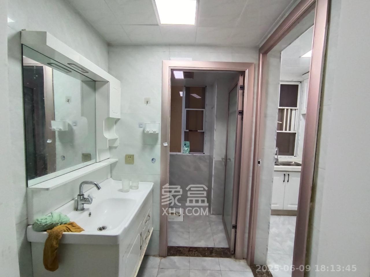 佛奥康桥水岸  3室2厅1卫   1300.00元/月室内图