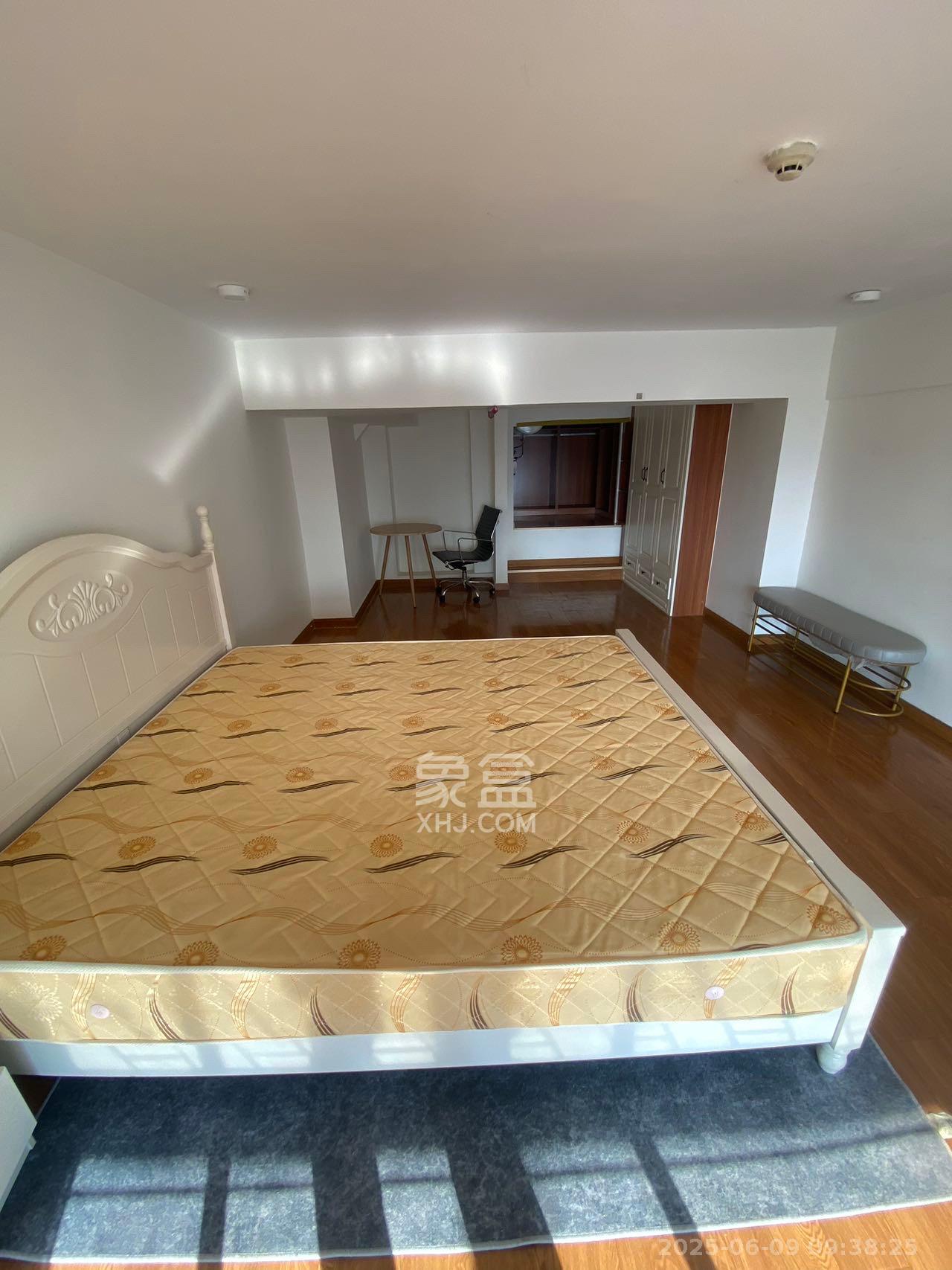 洋湖时代 1室1厅1卫 1600.0元/月 洋湖时代 1室1厅1卫 1600.0元/月室内图