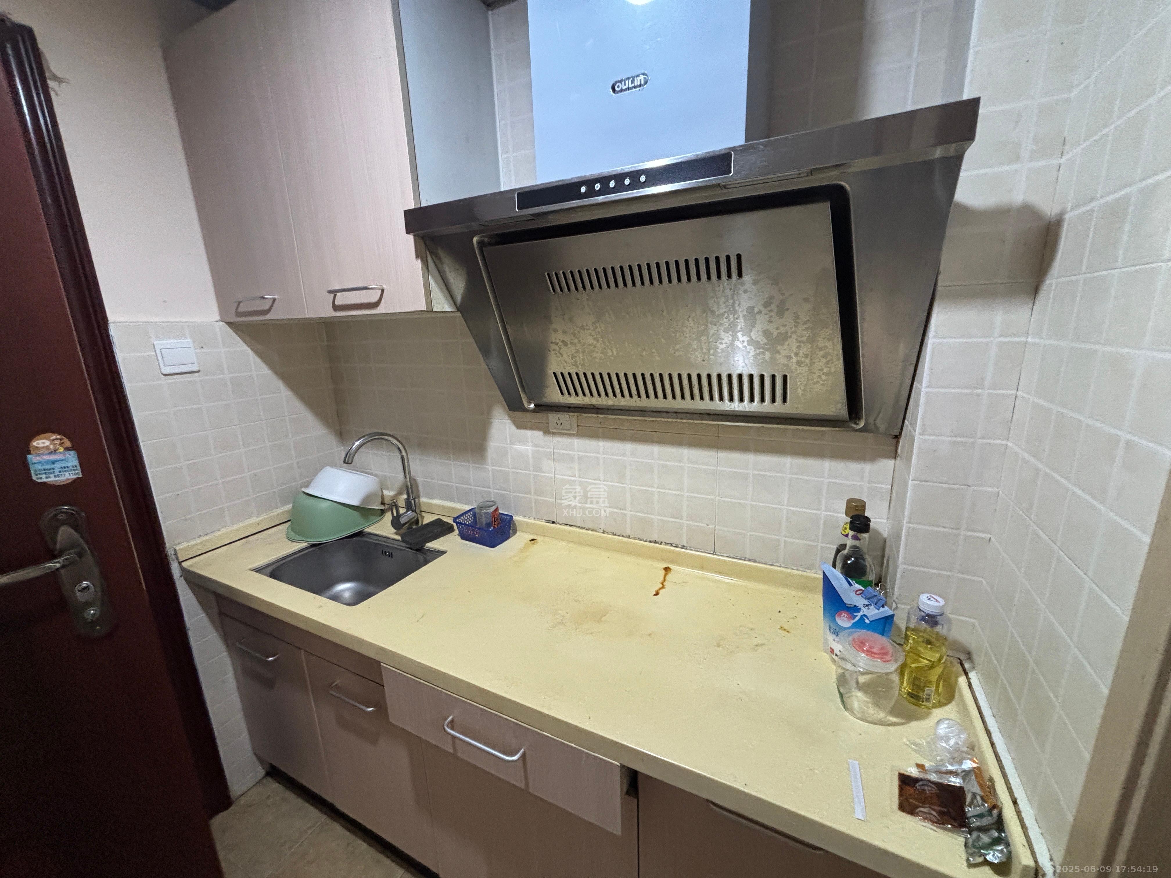 花漾年华(桂花园) 1室1厅1卫 1000.0元/月 花漾年华(桂花园) 1室1厅1卫 1000.0元/月室内图