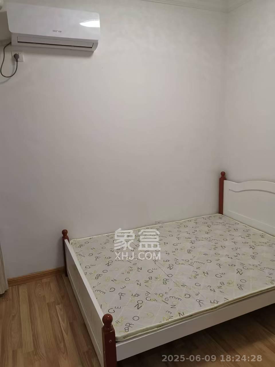 东方美地  3室2厅1卫    2300.0元/月室内图