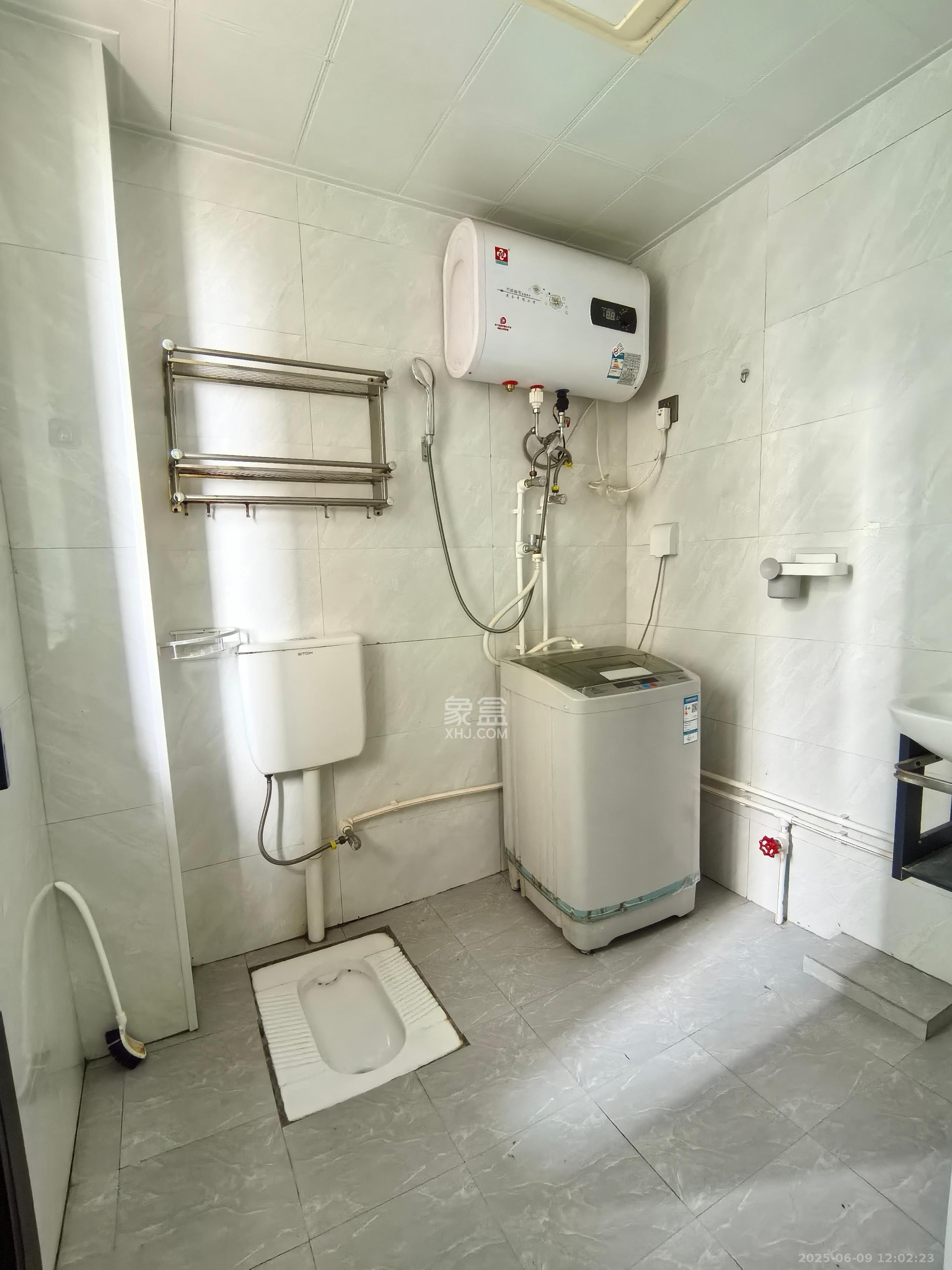 荣盛花语城  1室1厅1卫    900.0元/月 荣盛花语城  1室1厅1卫    900.0元/月室内图