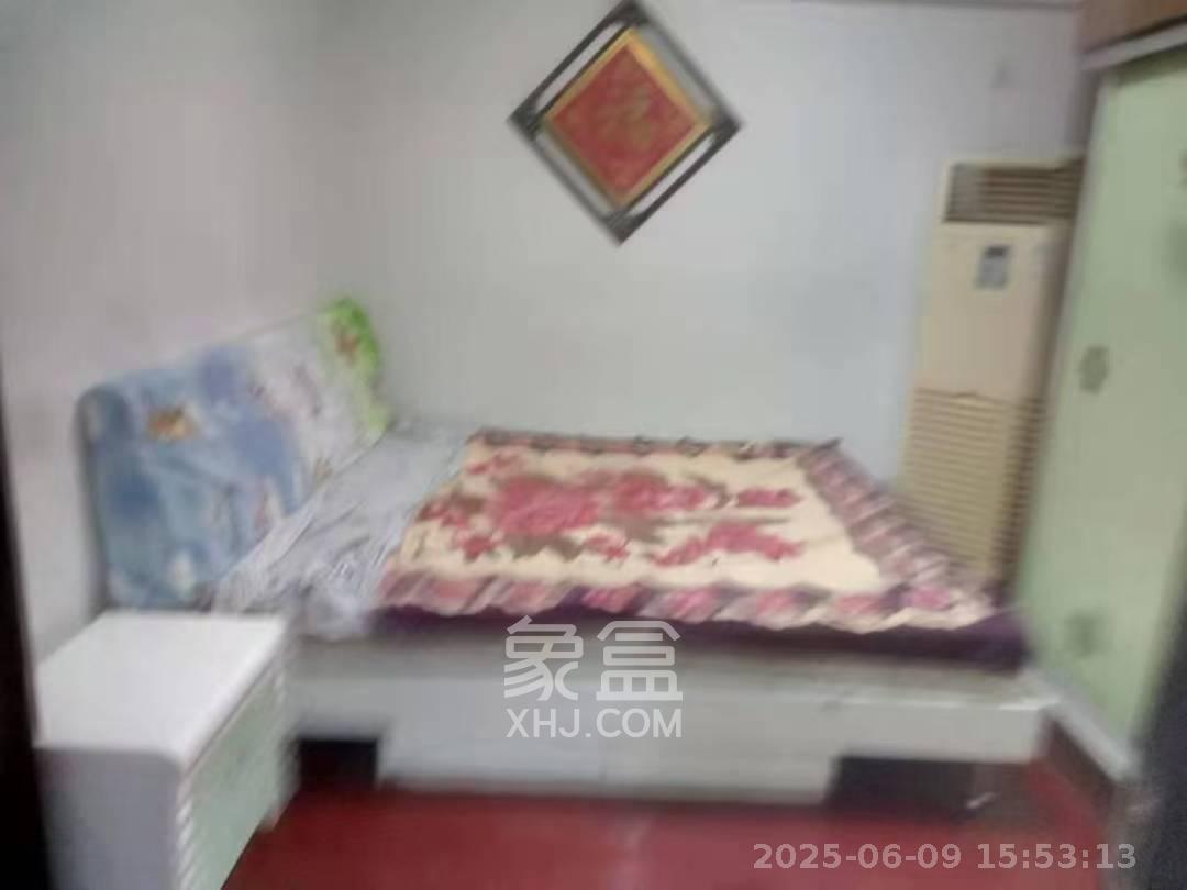 上海城小区 1室1厅1卫 1400.0元/月 上海城小区 1室1厅1卫 1400.0元/月室内图