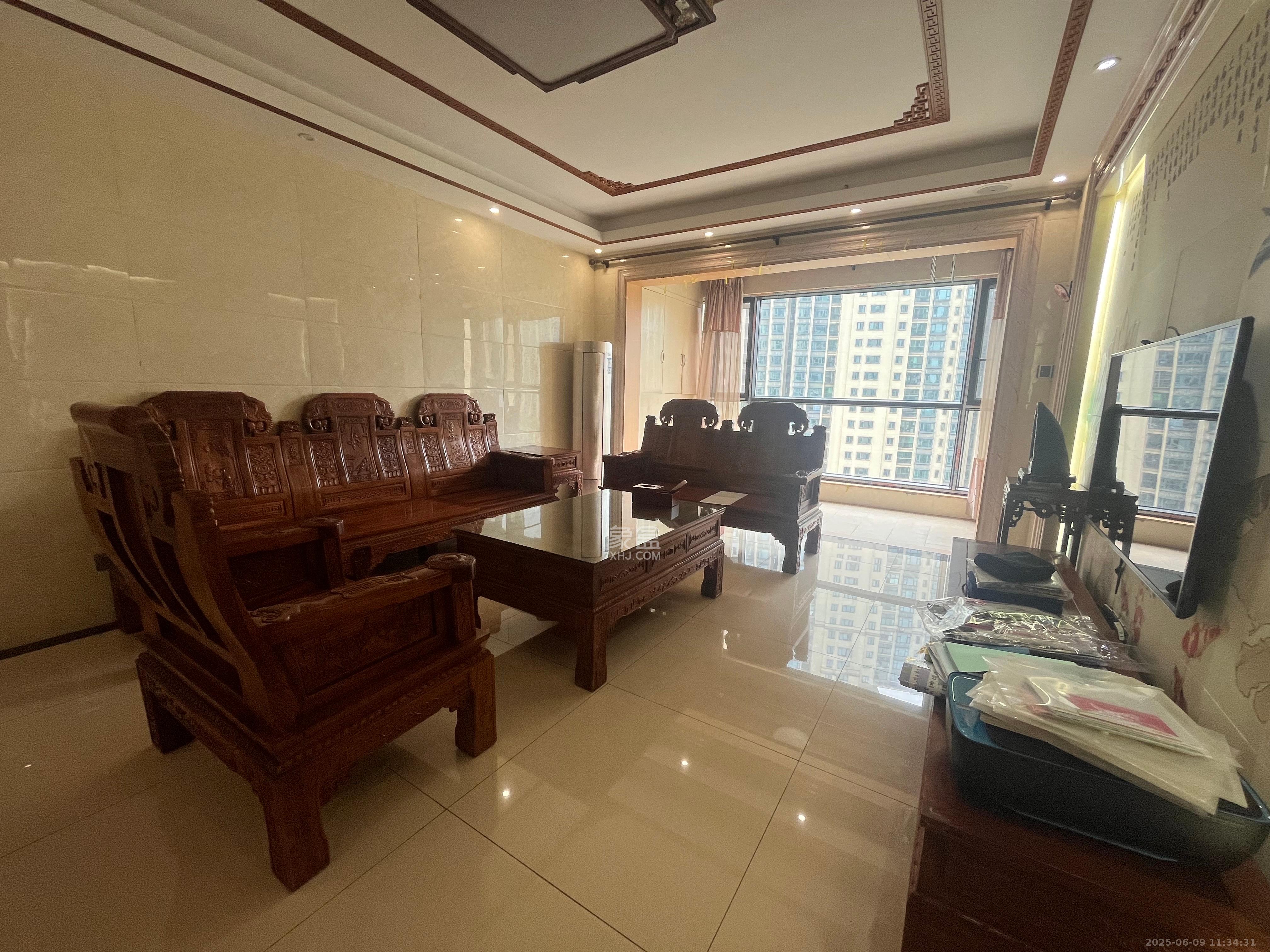 恒大雅苑 4室2厅2卫 3500.0元/月 恒大雅苑 4室2厅2卫 3500.0元/月室内图