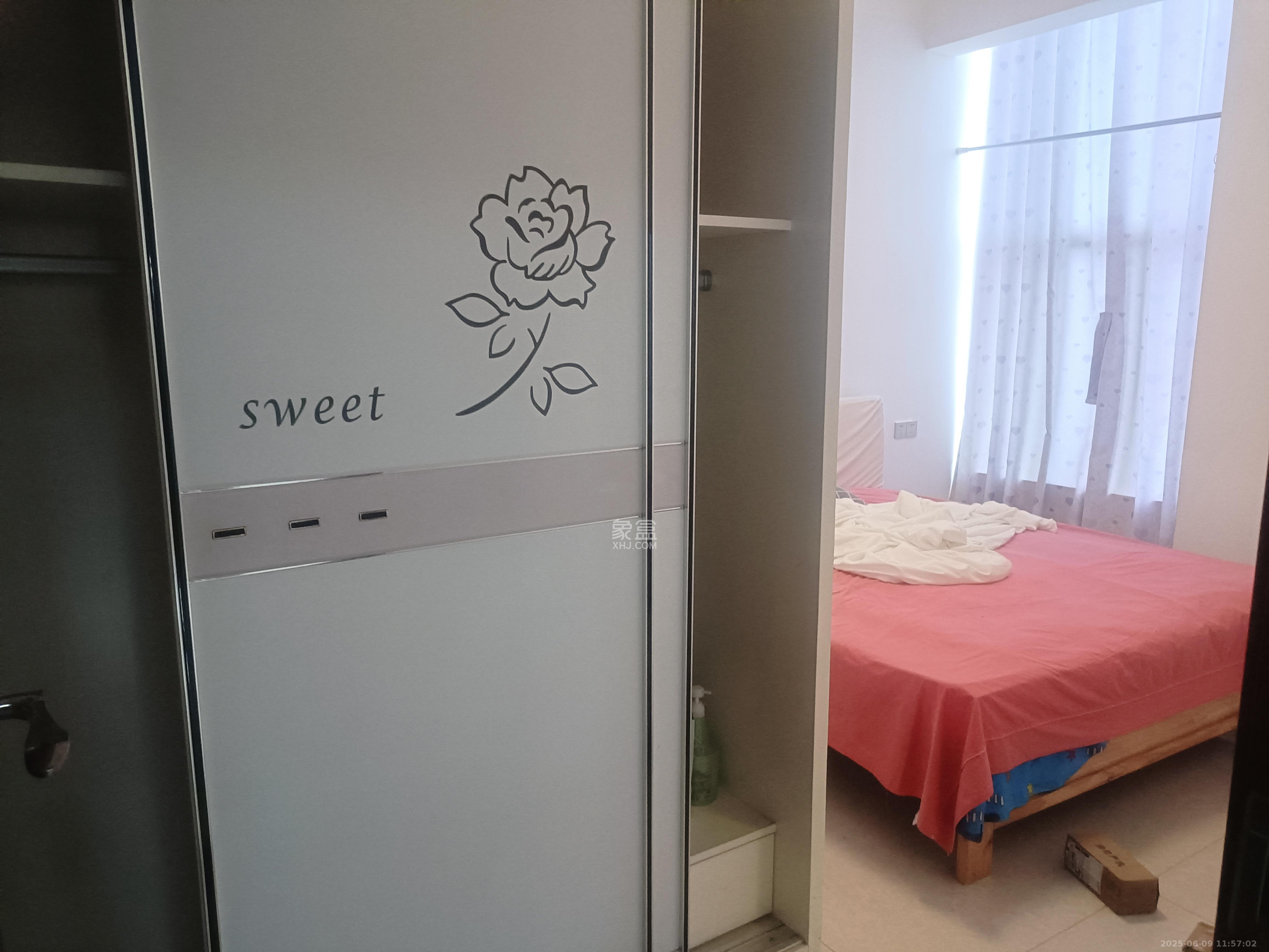 翡翠华庭 3室1厅1卫 1700.0元/月 翡翠华庭 3室1厅1卫 1700.0元/月室内图