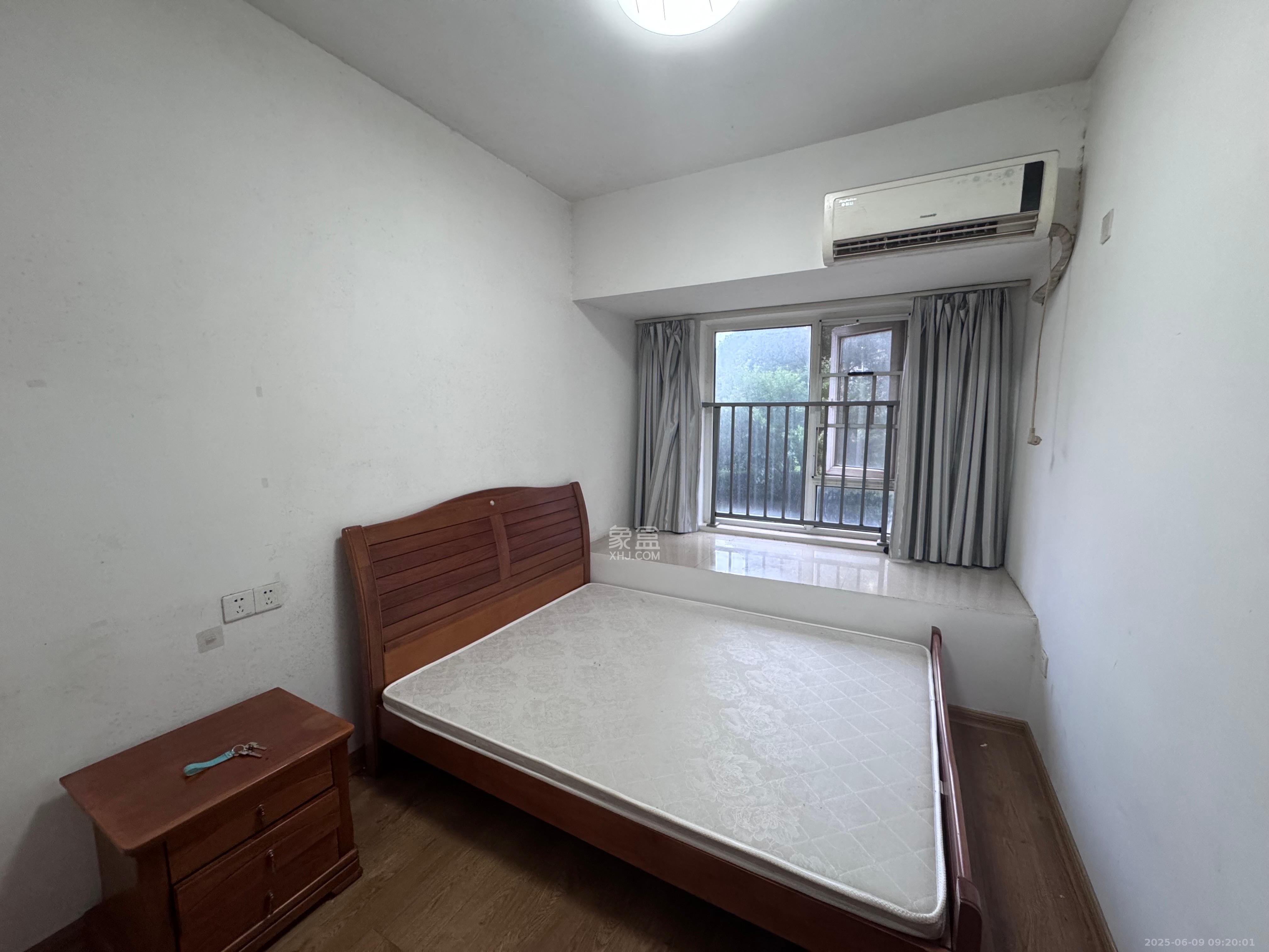 万国城(当代满庭春MOMA)三期 1室2厅2卫 2500.0元/月 万国城(当代满庭春MOMA)三期 1室2厅2卫 2500.0元/月室内图