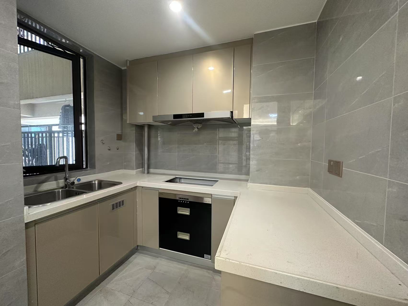 绿地21城 3室2厅1卫 55.8万 绿地21城 3室2厅1卫 55.8万室内图