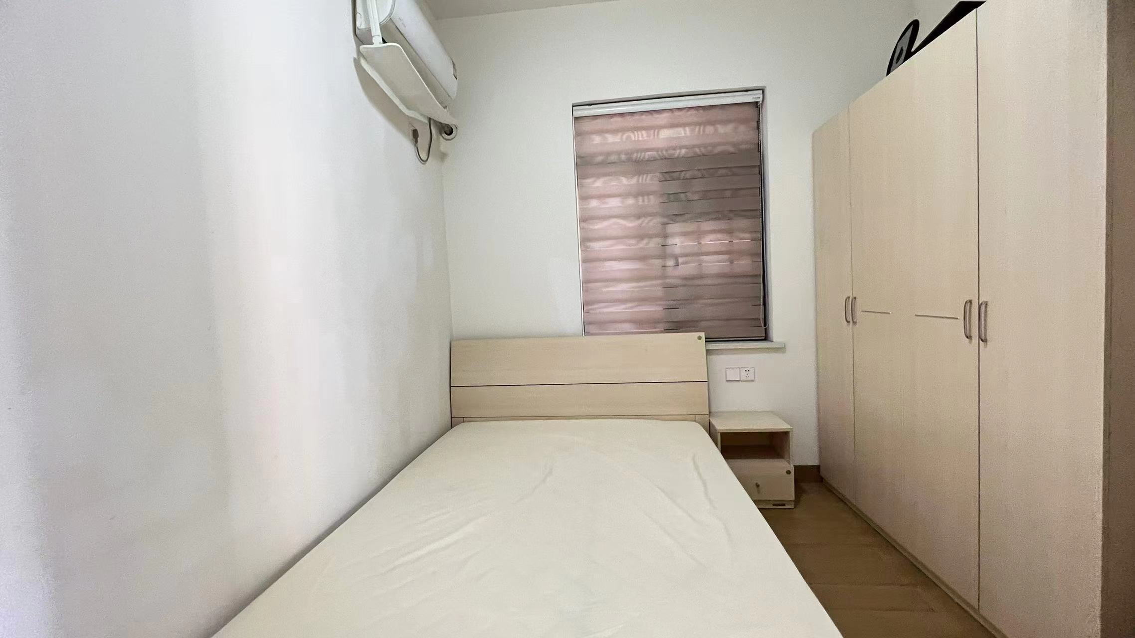 流金岁月-华晨国际 1室2厅1卫 29.8万 流金岁月-华晨国际 1室2厅1卫 29.8万室内图