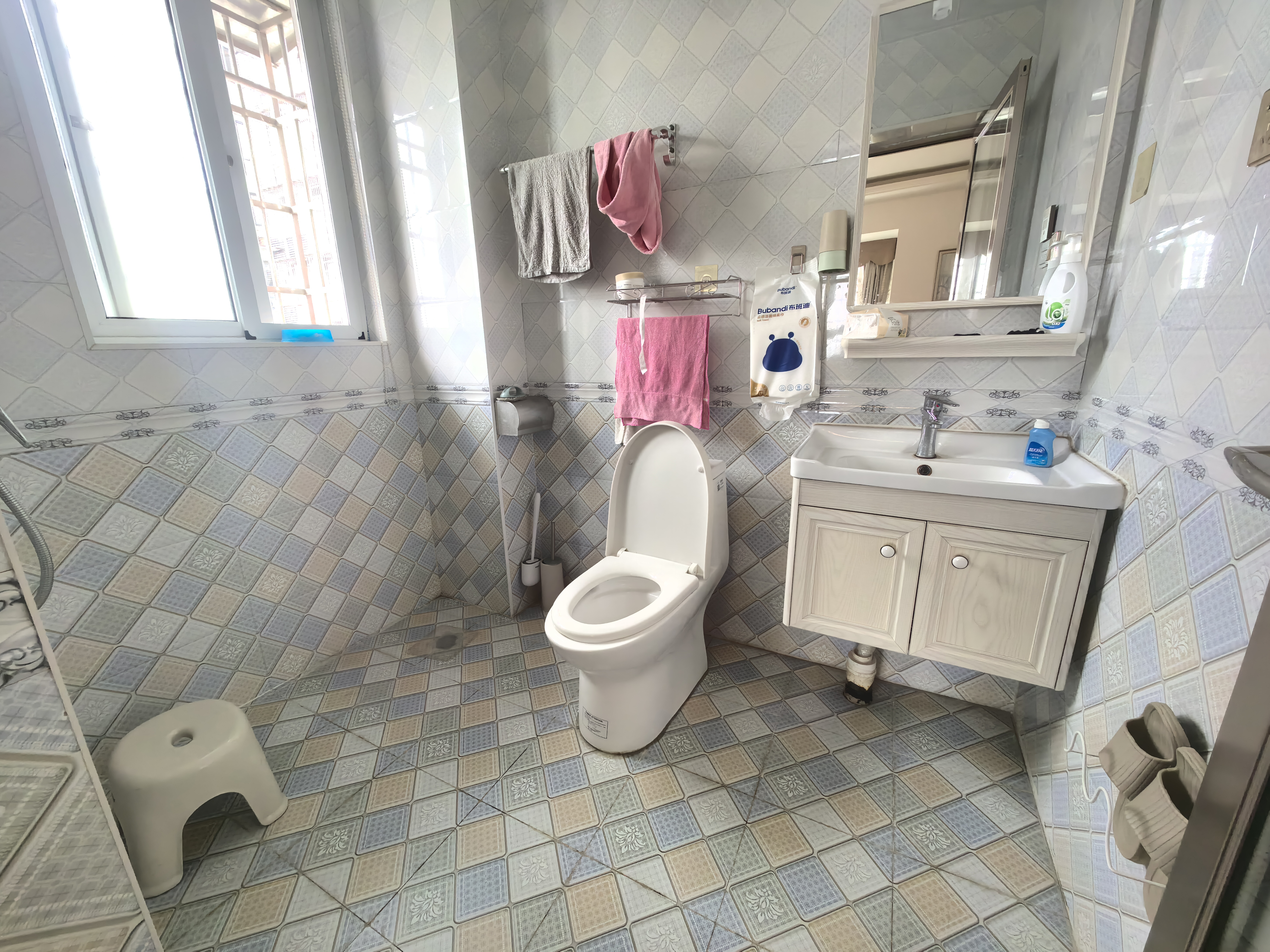 田心山庄 4室2厅2卫 57.5万 田心山庄 4室2厅2卫 57.5万室内图