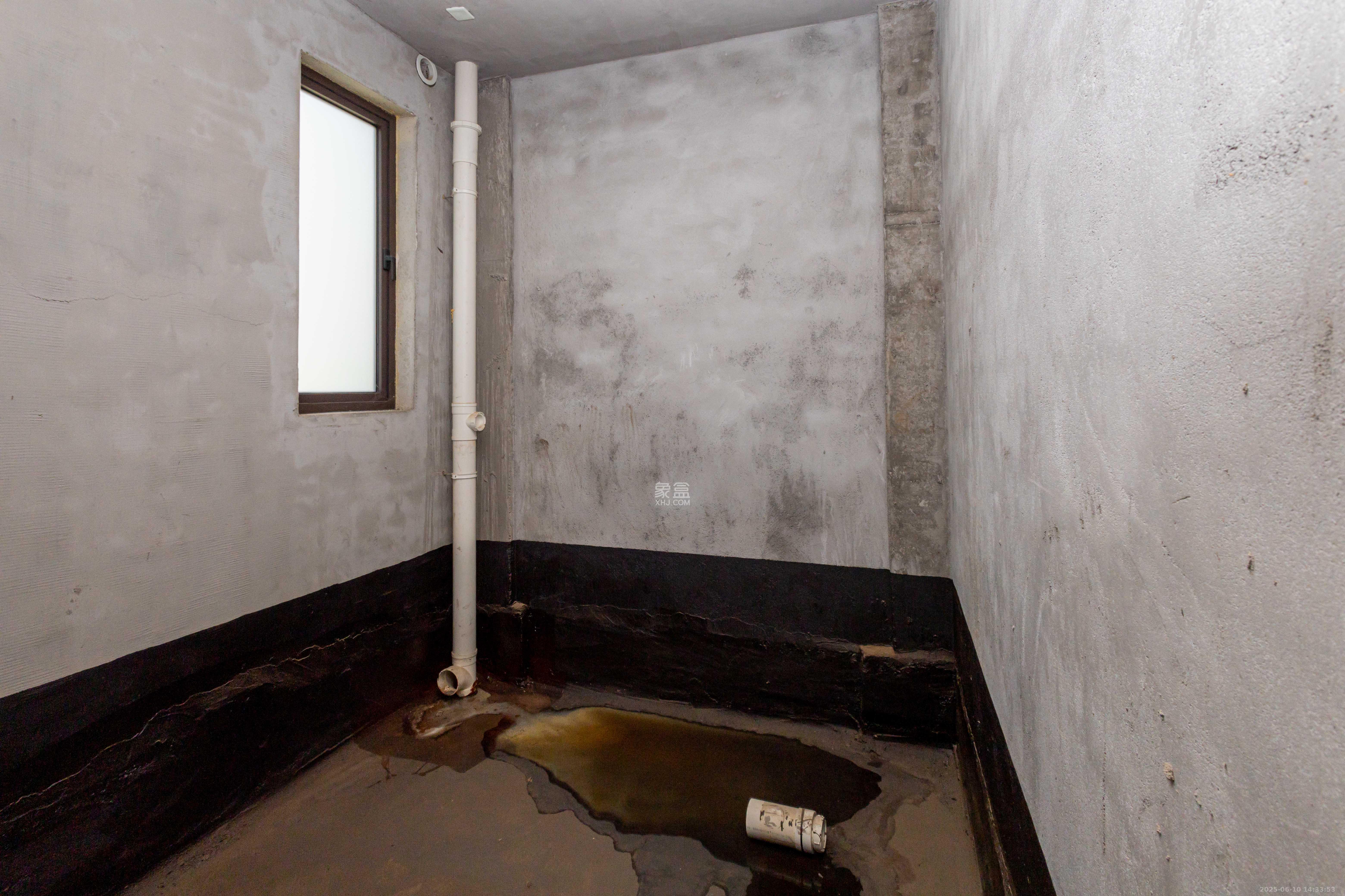 湘域芯城二期  5室3厅3卫    268.0万 湘域芯城二期  5室3厅3卫    268.0万卫生间