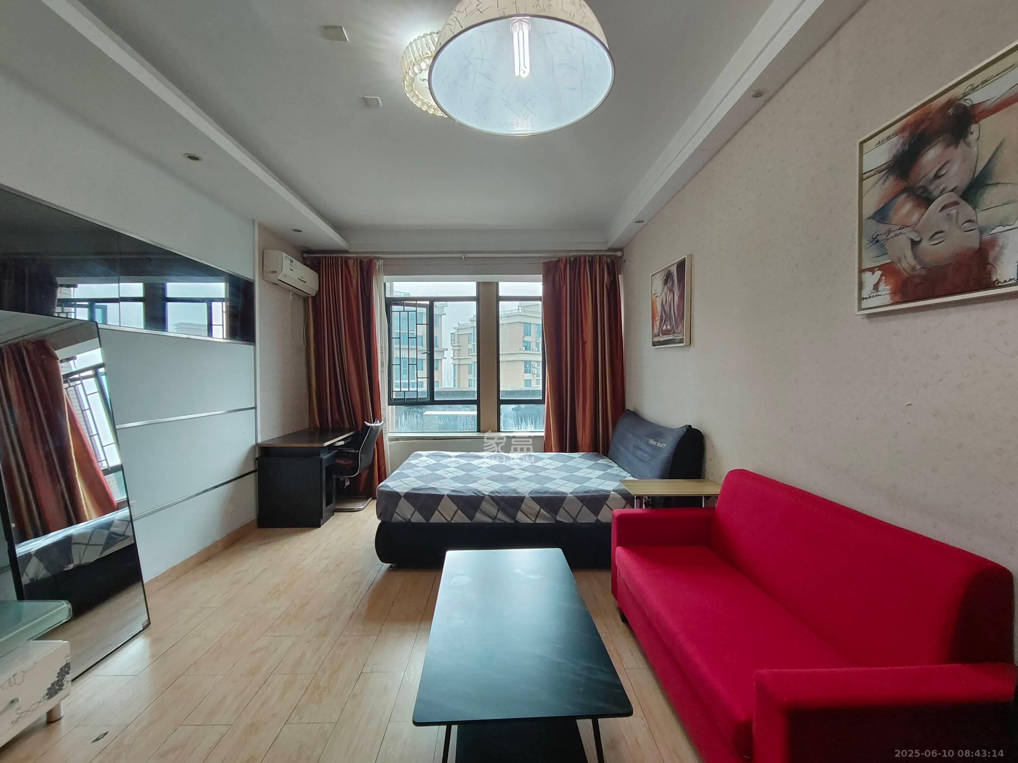 融圣国际  1室1厅1卫    1700.0元/月 融圣国际  1室1厅1卫    1700.0元/月室内图