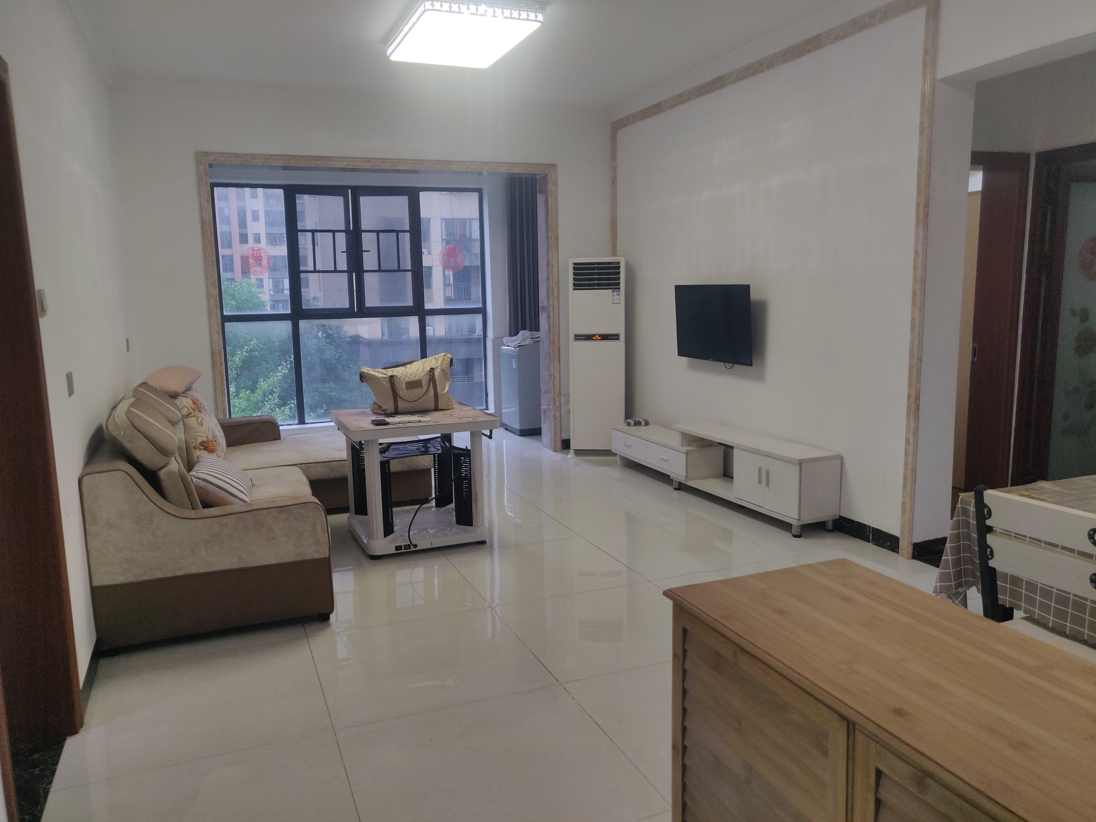 百弘学府城 3室2厅2卫 1800.0元/月 百弘学府城 3室2厅2卫 1800.0元/月室内图