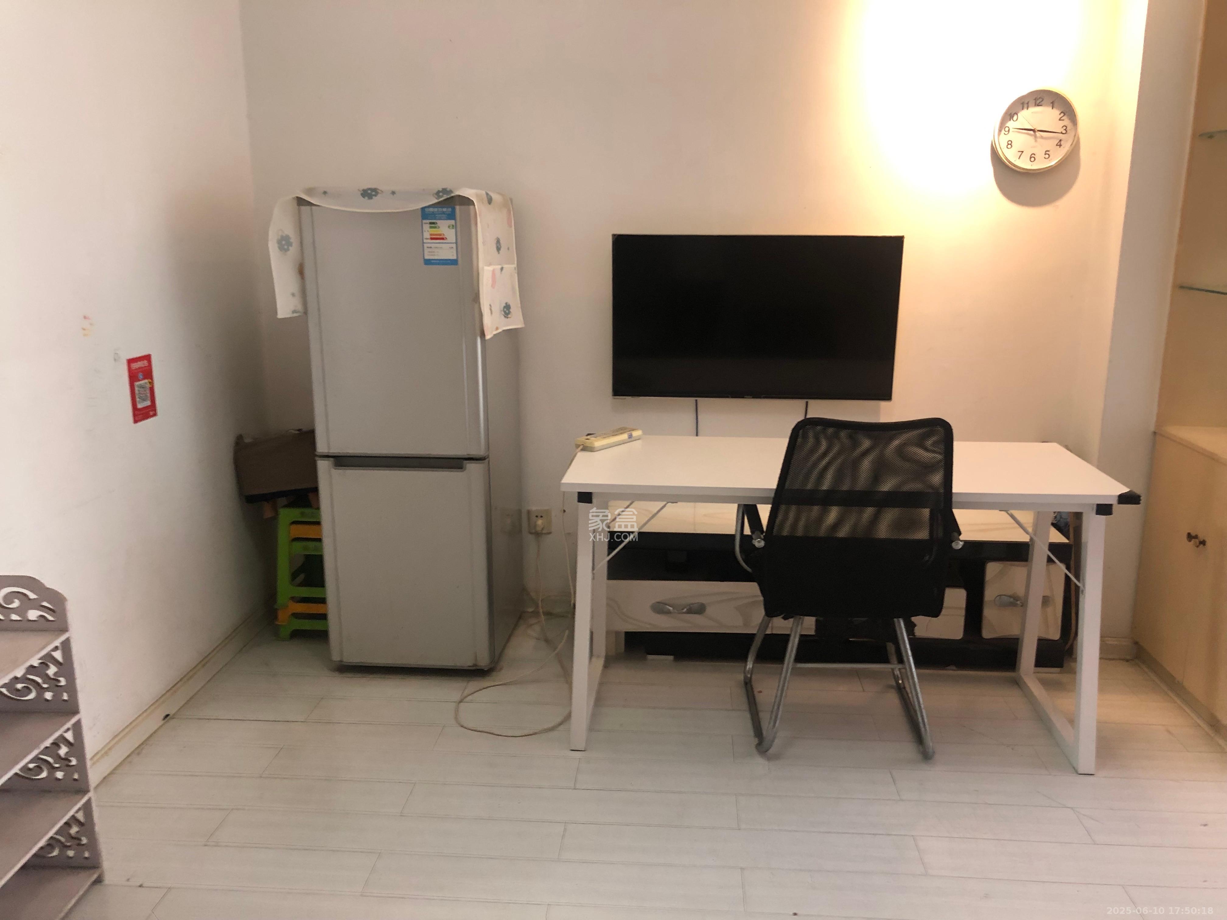 曙光大邸  1室1厅1卫   1600.00元/月室内图
