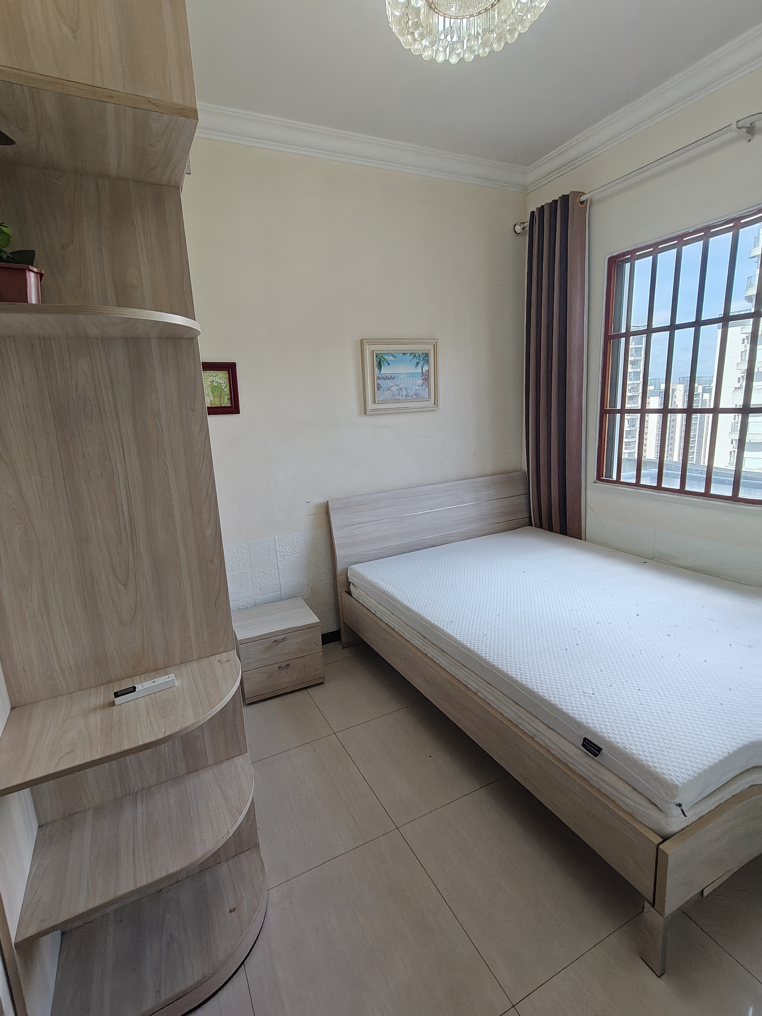 恒大海口文化旅游城 3室2厅2卫 2300.0元/月 恒大海口文化旅游城 3室2厅2卫 2300.0元/月室内图