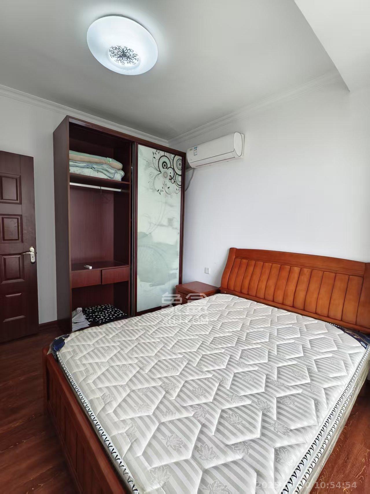 长房时代城 3室1厅1卫 2800.0元/月 长房时代城 3室1厅1卫 2800.0元/月室内图