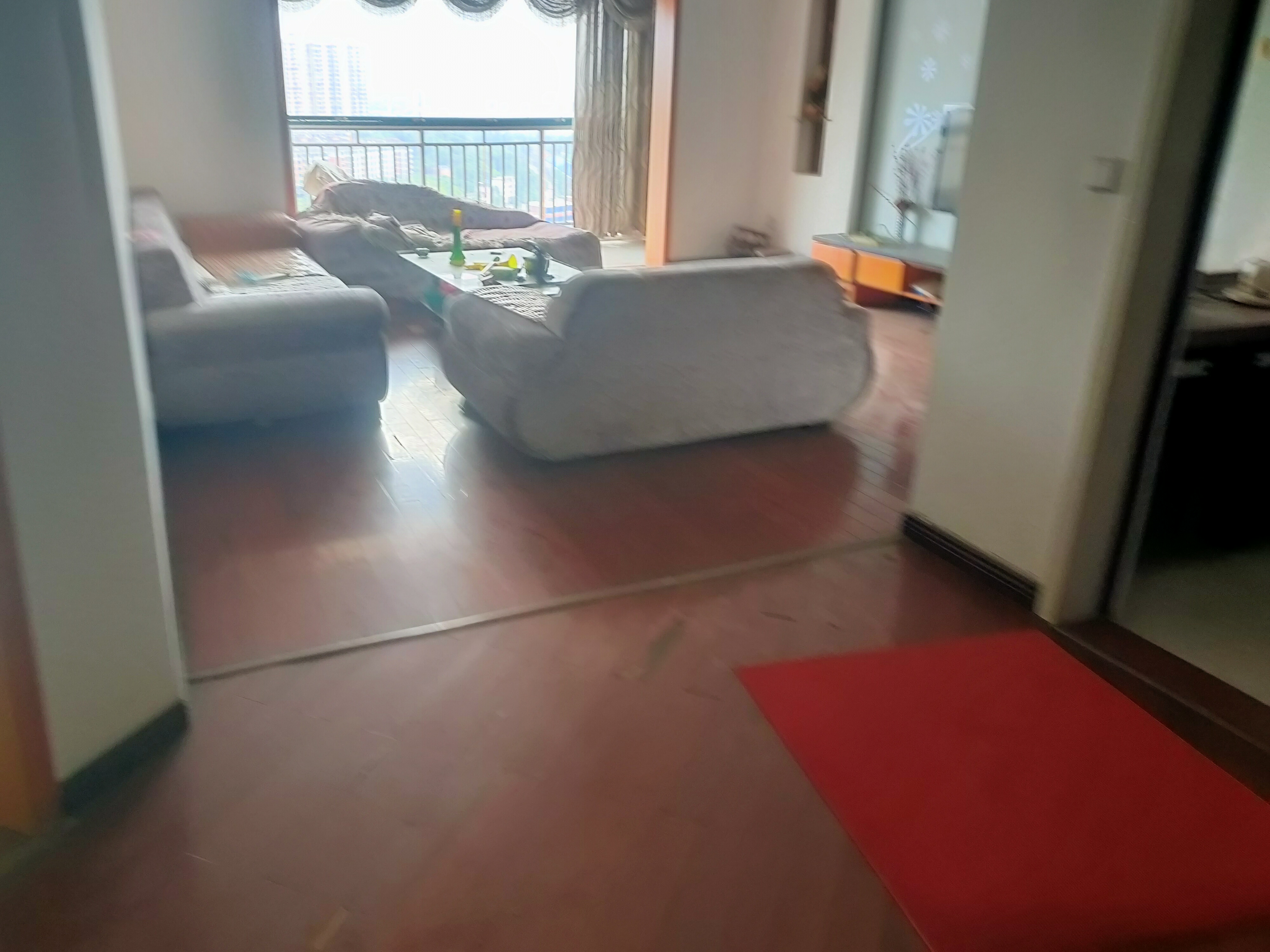 同兴苑 3室2厅2卫 1500.0元/月 同兴苑 3室2厅2卫 1500.0元/月室内图