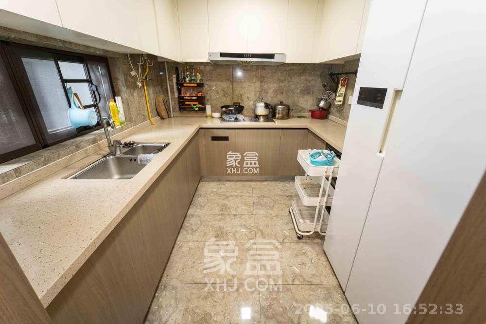 万科金域蓝湾  4室2厅2卫   4800.00元/月室内图
