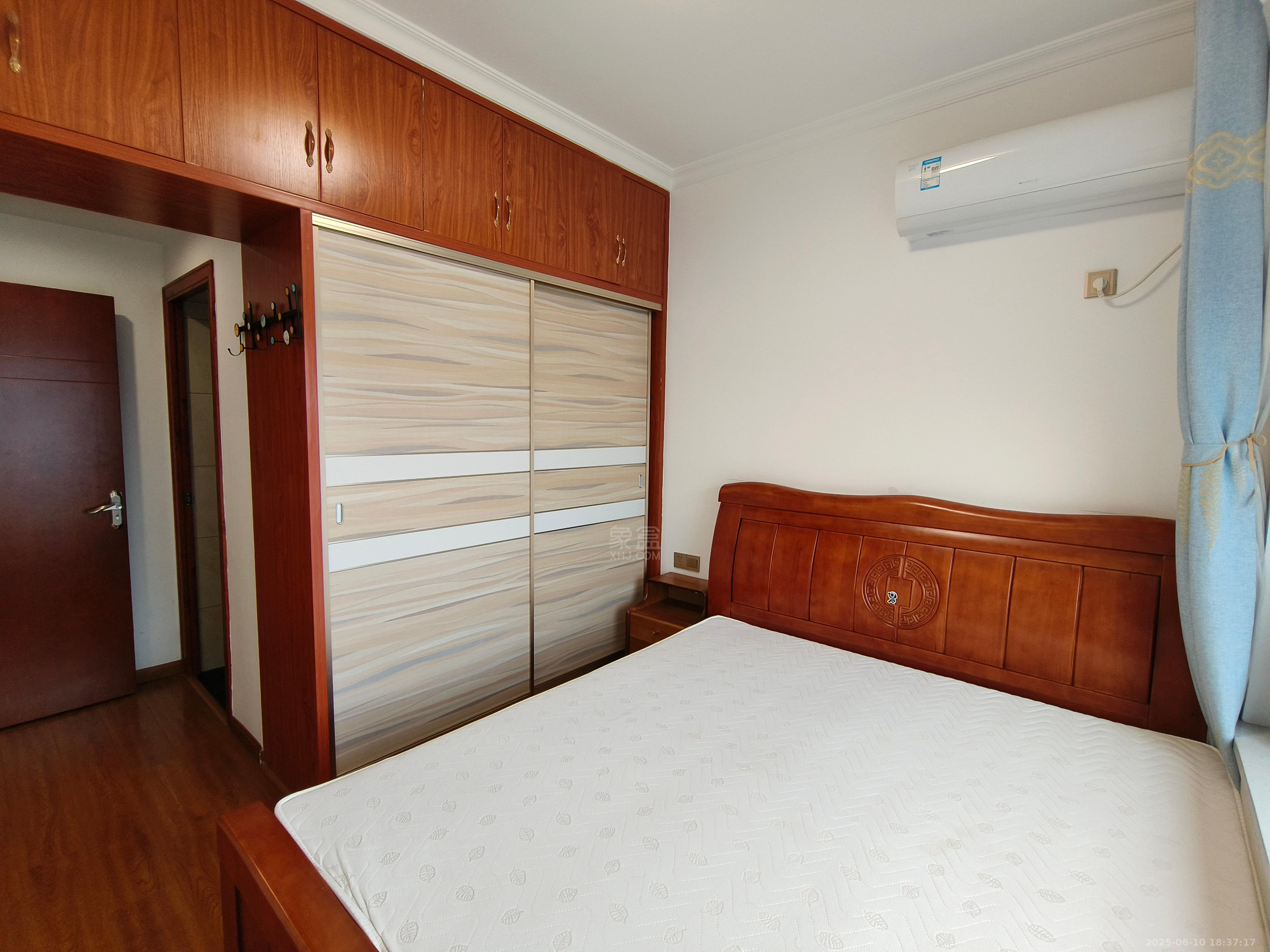 经世龙城 3室2厅2卫 1800.0元/月 经世龙城 3室2厅2卫 1800.0元/月室内图