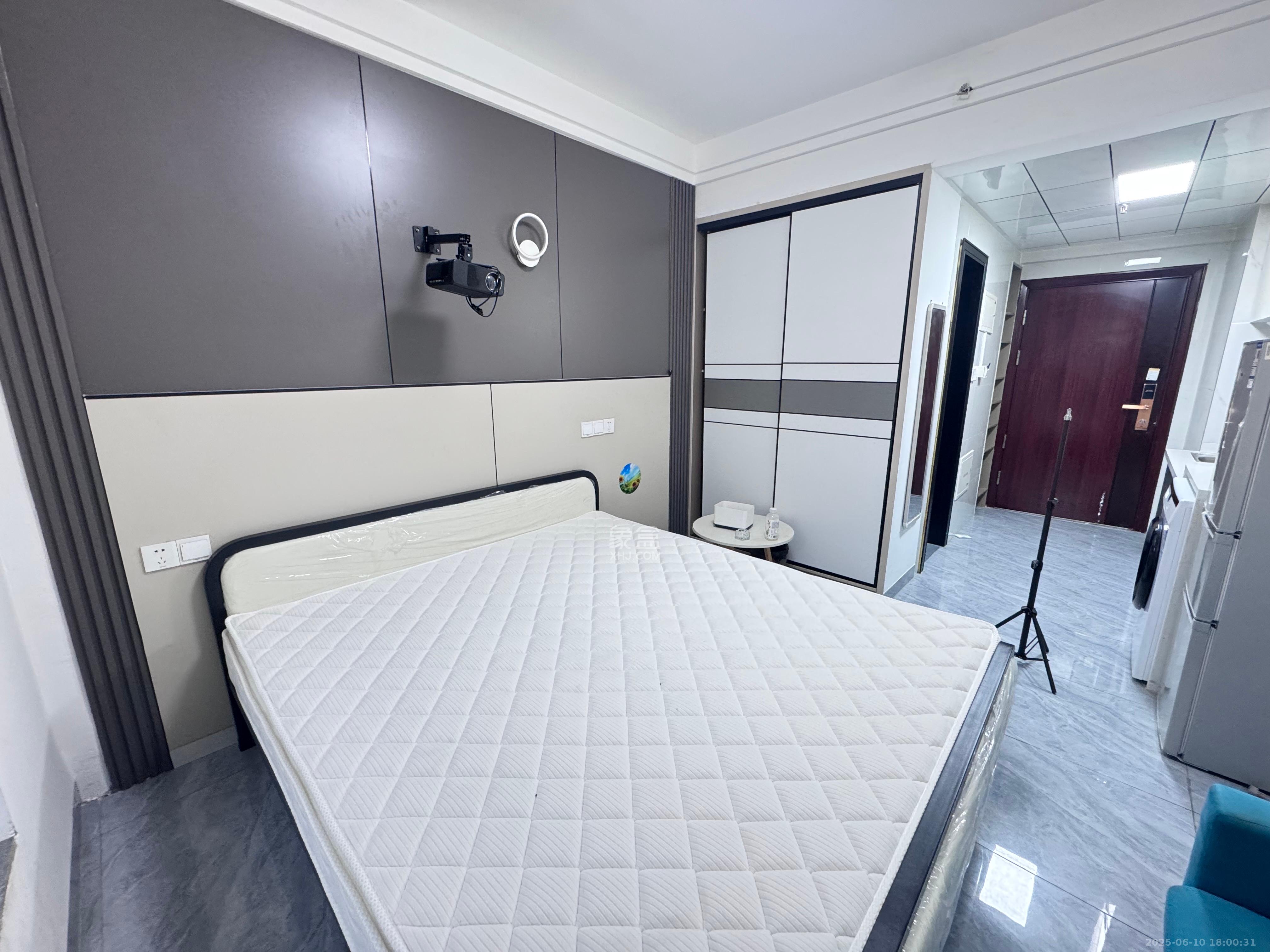 碧桂园印象 1室0厅0卫 1700.0元/月 碧桂园印象 1室0厅0卫 1700.0元/月室内图