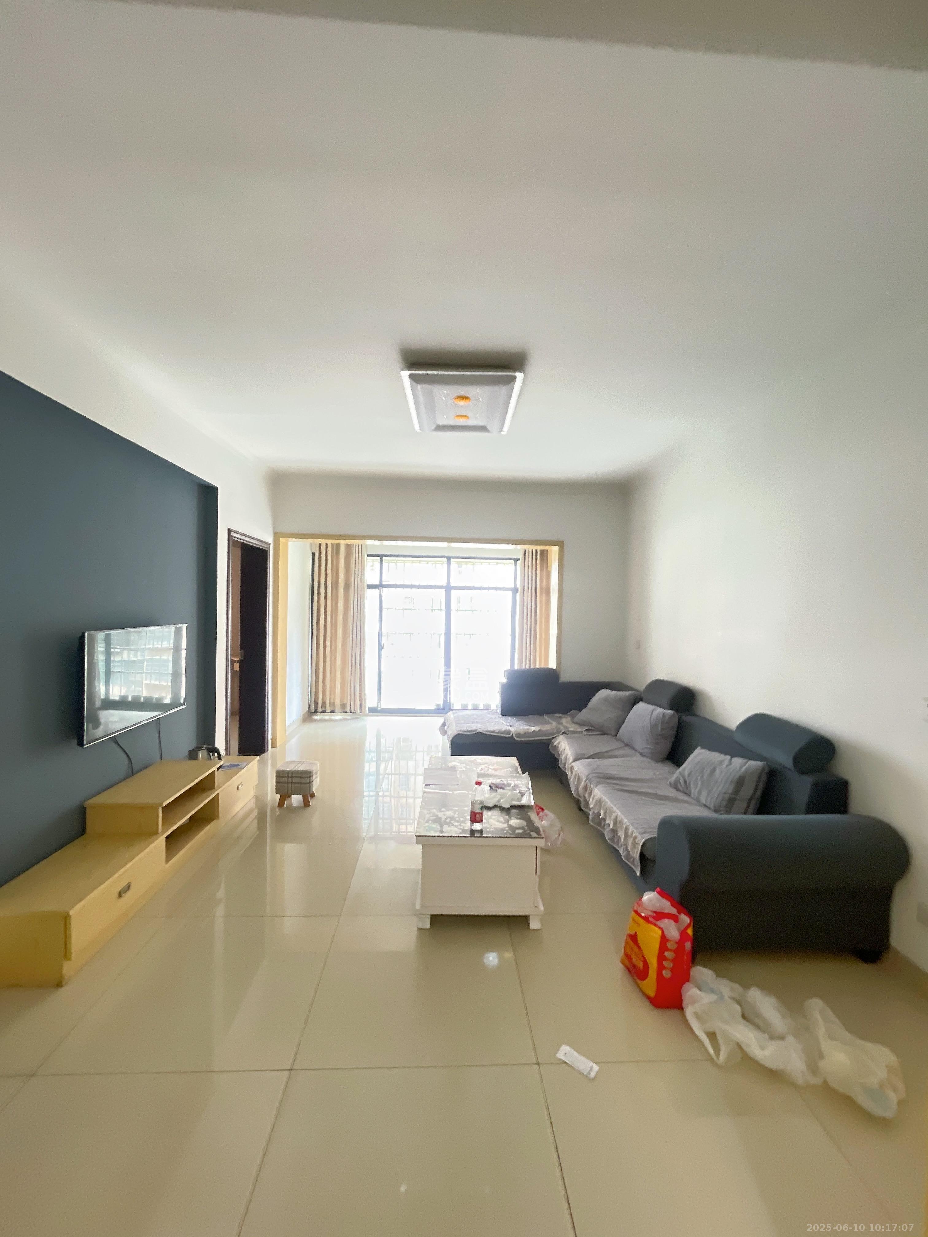 家兴苑  2室1厅1卫   2000.00元/月室内图1