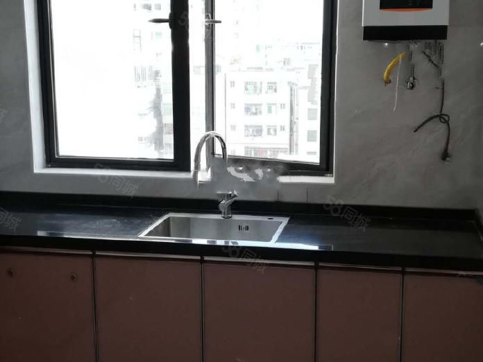 天街华府（海南新天地）  2室2厅1卫   3000.00元/月室内图