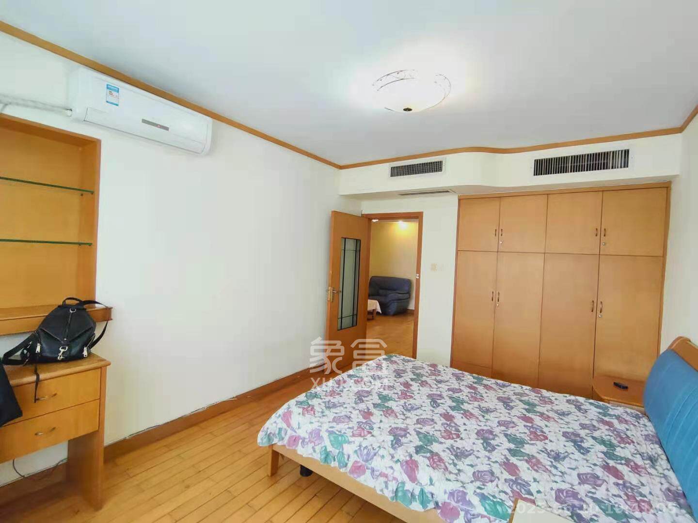 建工集团单位房 3室2厅1卫 2300.0元/月 建工集团单位房 3室2厅1卫 2300.0元/月室内图